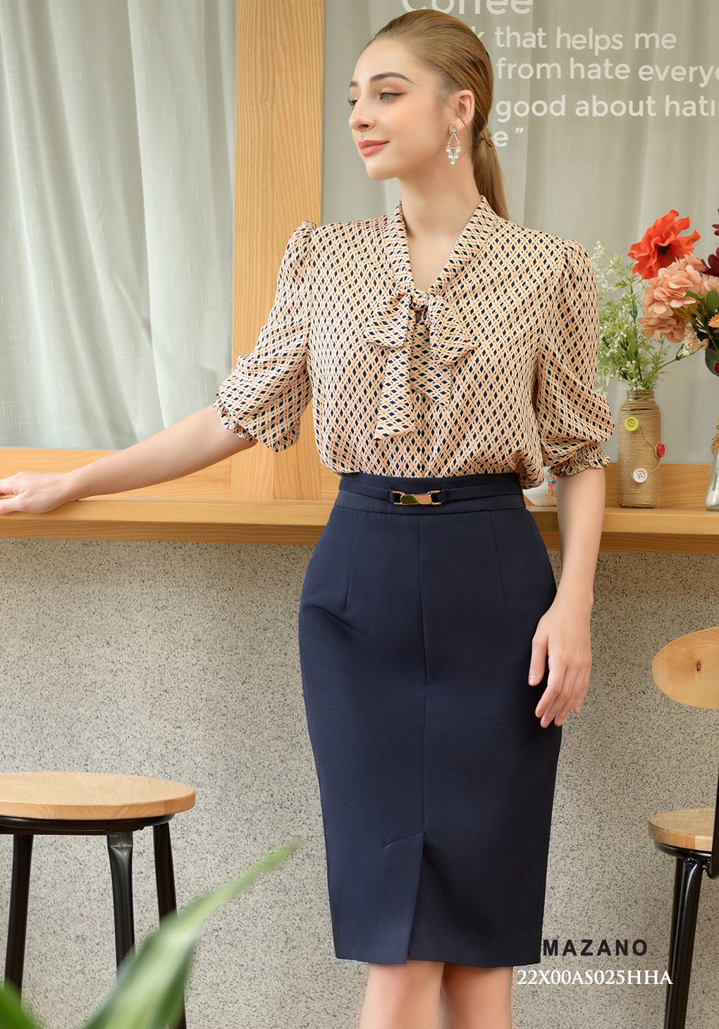 Áo sơ mi họa tiết buộc nơ chun tay_thumbnail_3