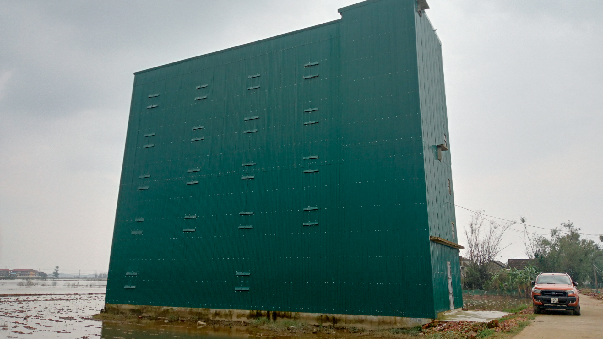 Nhà Yến Tại: Thừa Thiên Huế, Huyện Phú Vang, Xã Phú Lương.