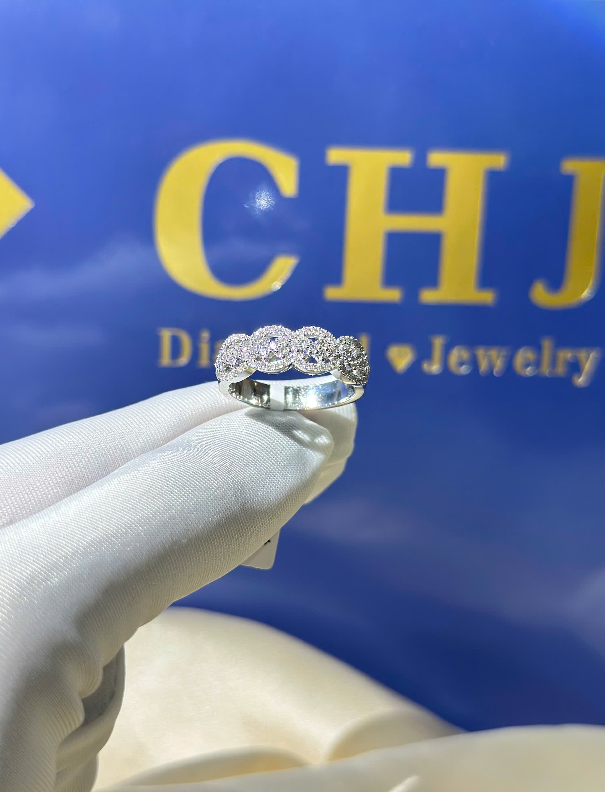 Nhẫn Kết Vàng Trắng 14k