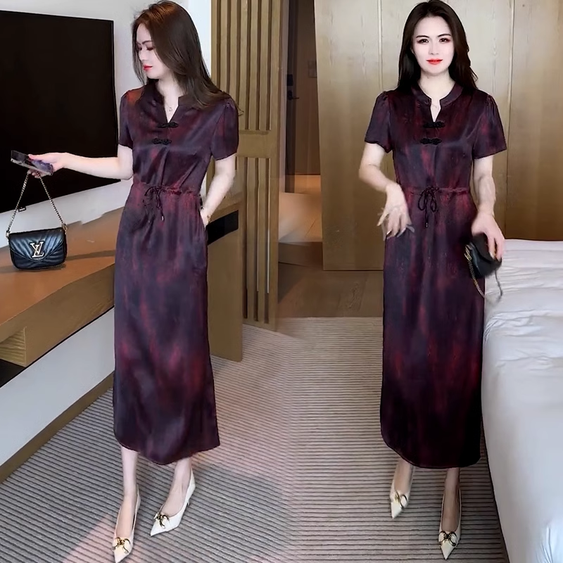 15666-Đầm suông cổ tàu eo thắt dây rút màu loang đỏ đen ( lụa)_thumbnail_0