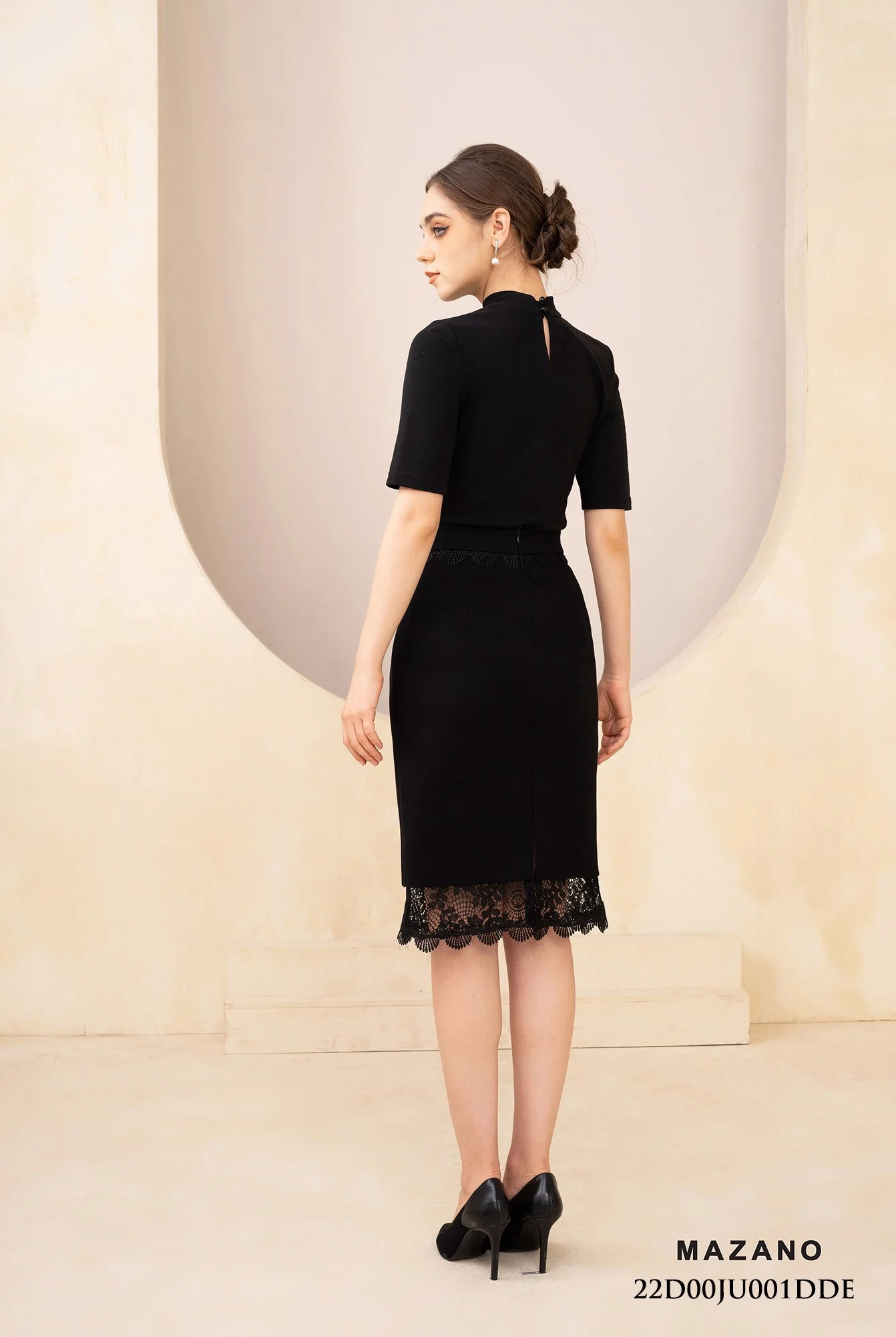 Chân váy Juýp vải Tuytxi màu đen phối chân ren_thumbnail_2