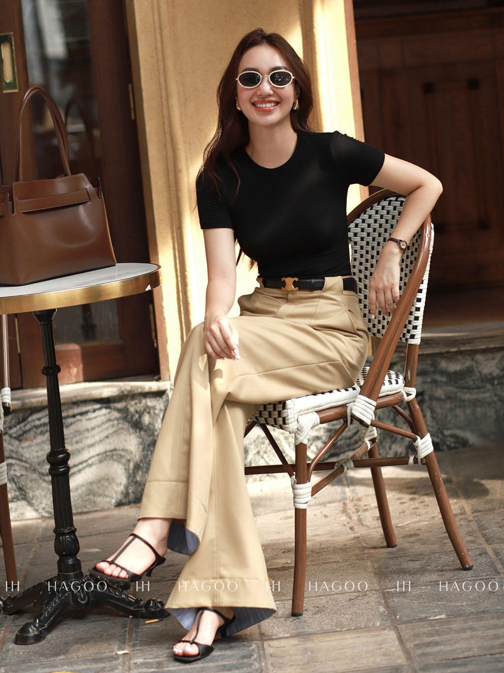 Phối cùng áo thun cotton cộc tay - dạo phố nhẹ nhàng