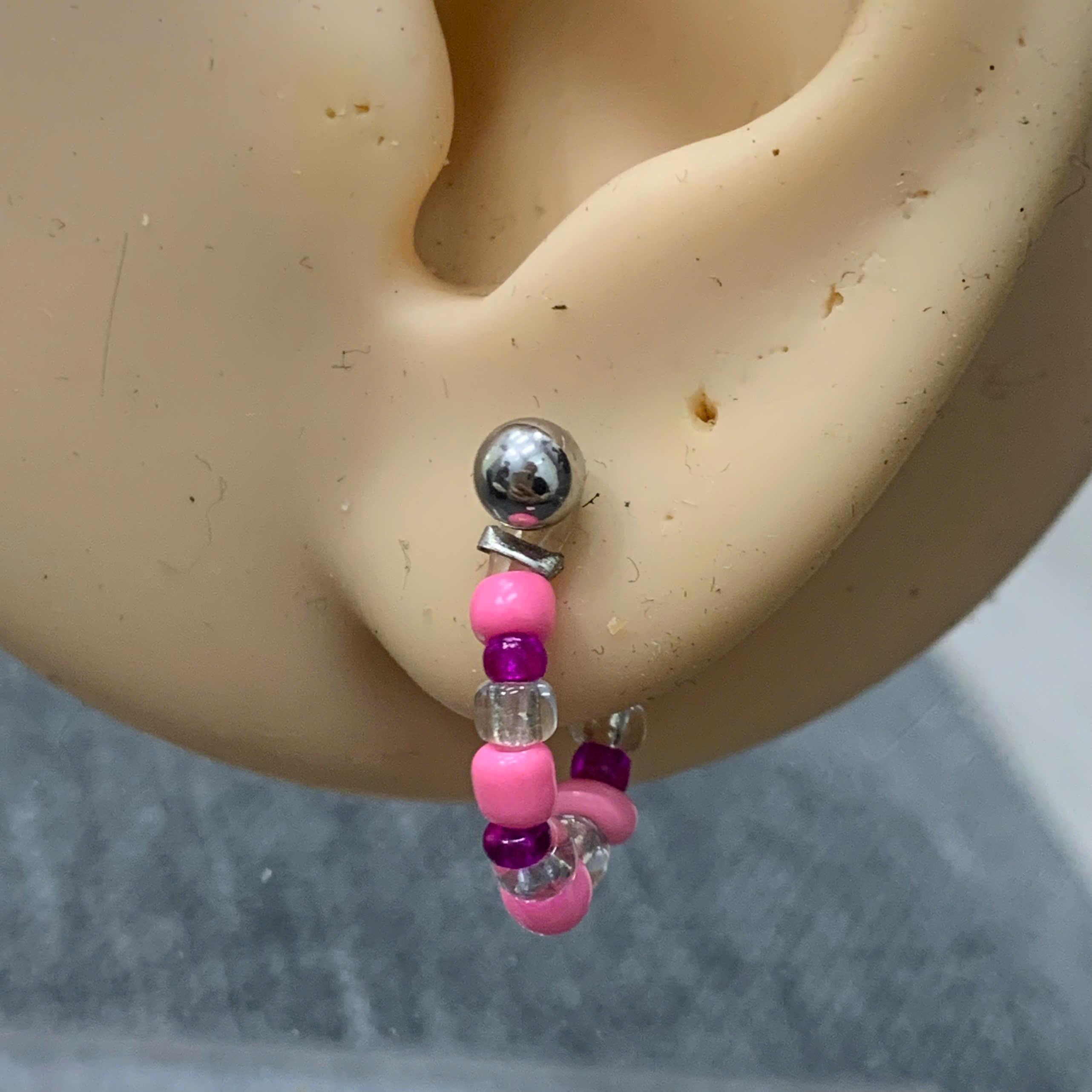 khuyên kiểu hạt cườm nhựa hồng bạc tím._thumbnail_3