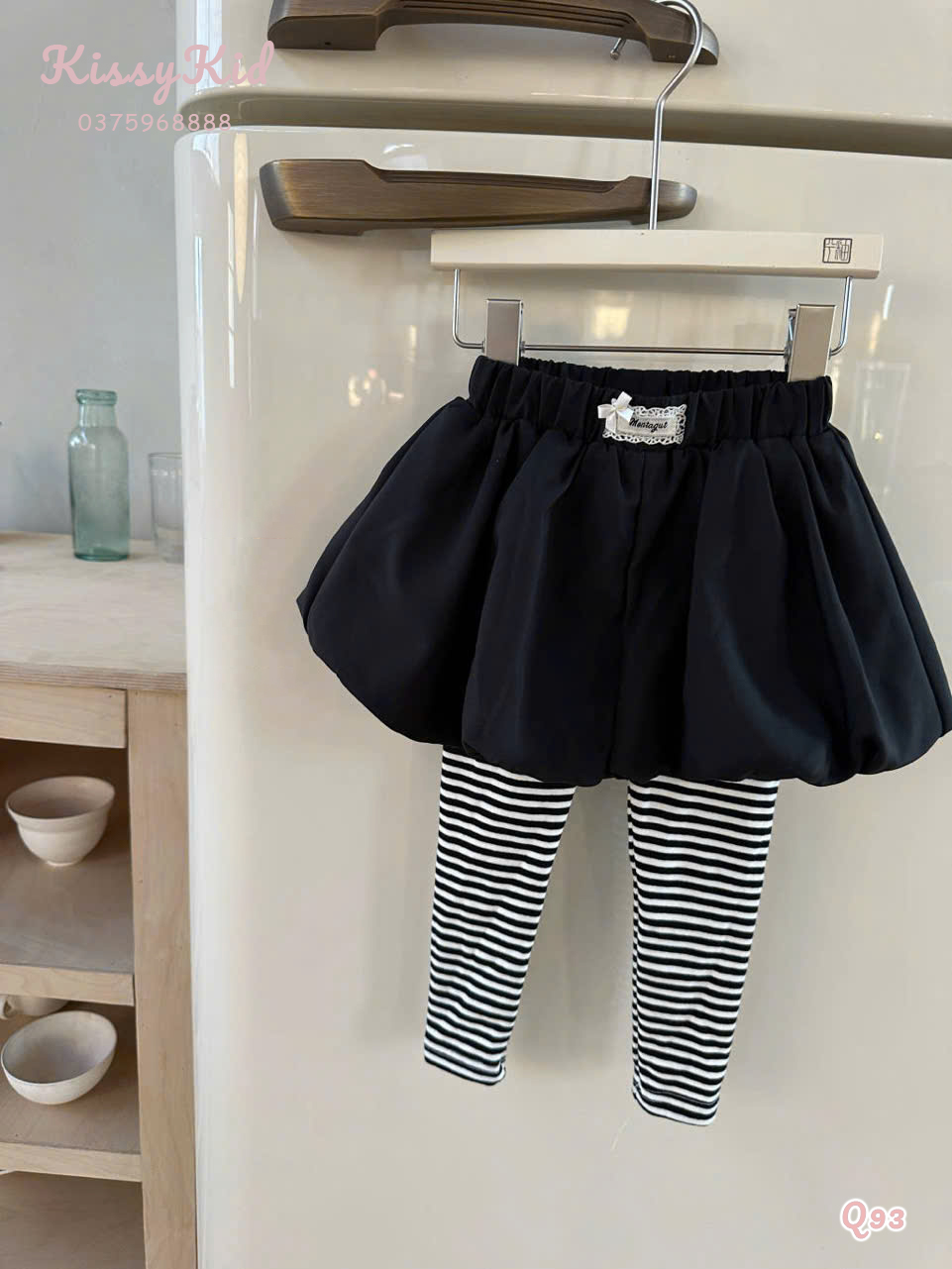 (Q93) Quần legging kẻ liền váy bí màu đen Ucee Heyduck_thumbnail_0