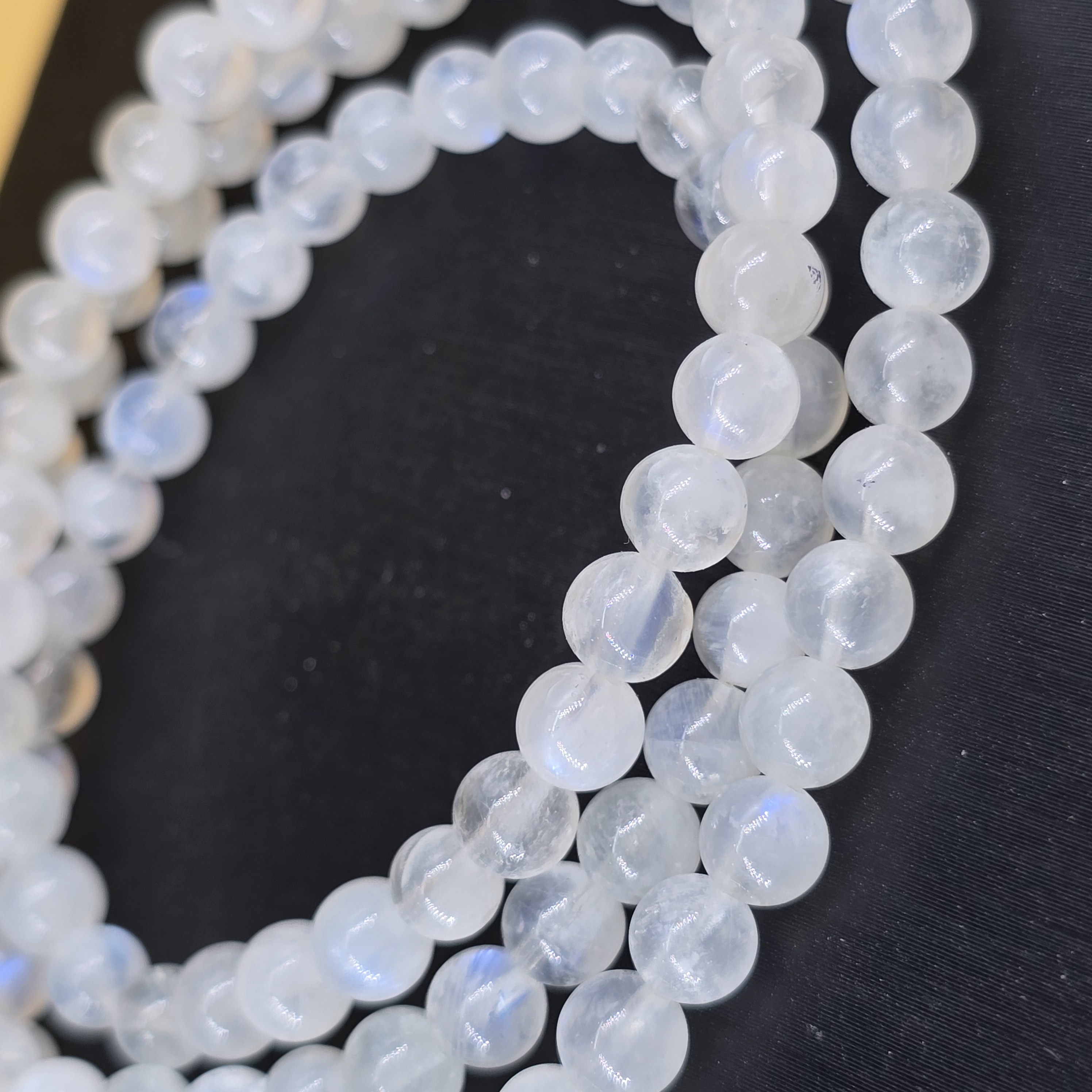 Vòng Chuỗi Quấn 3 Đá Mặt Trăng Moonstone Ánh Xanh
