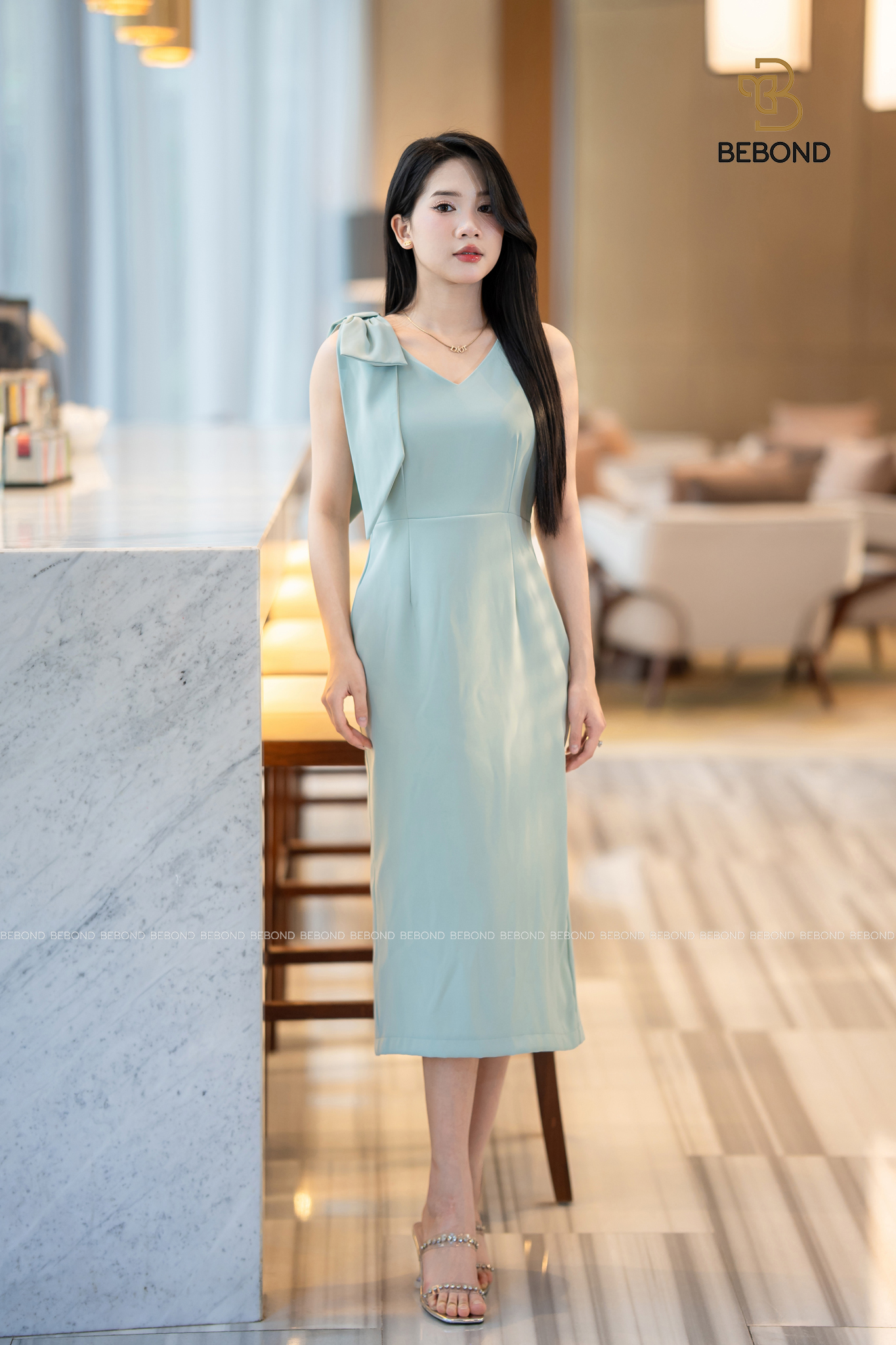 Đầm sát nách hối nơ vai 𝐆𝐫𝐚𝐜𝐞𝐟𝐮𝐥 màu XANH