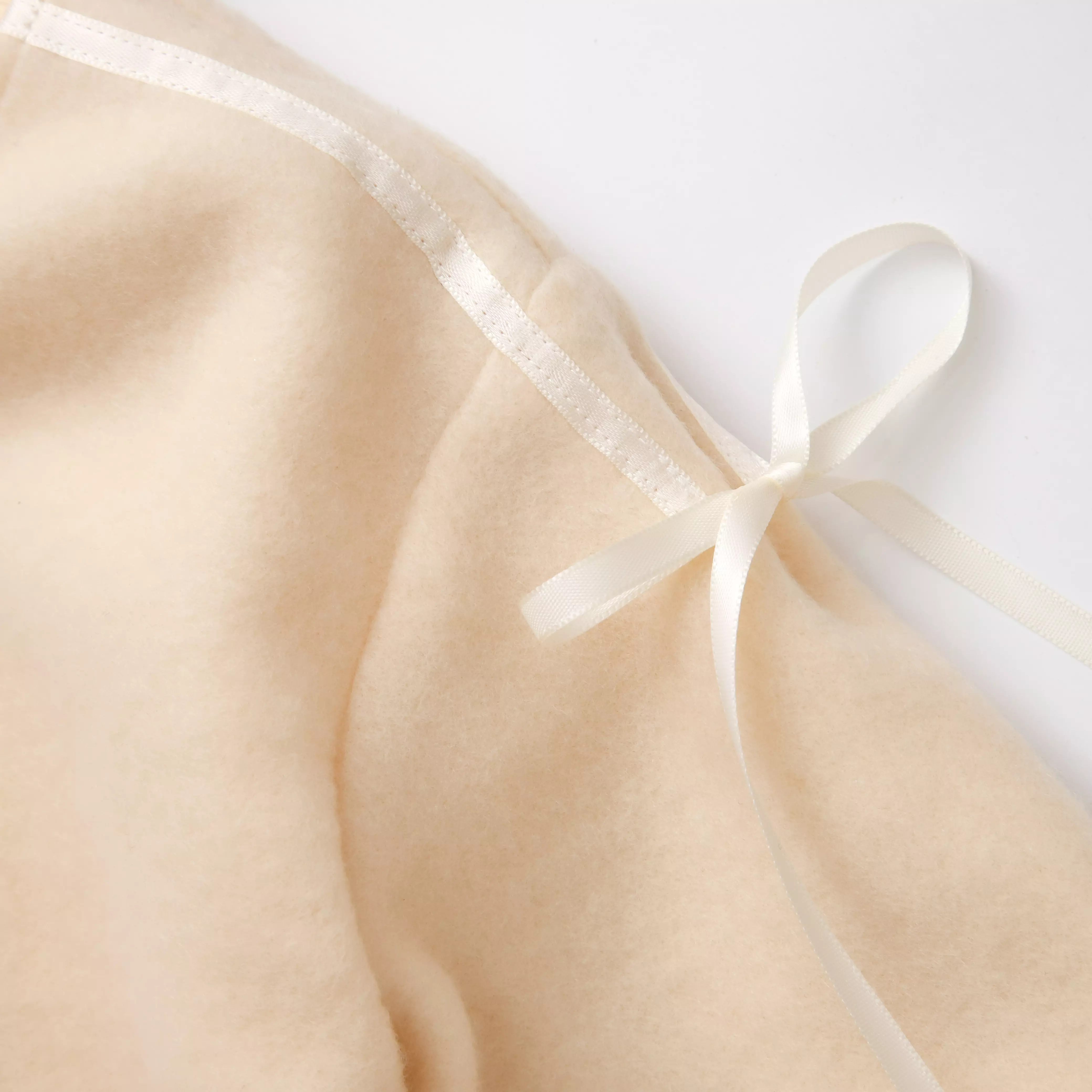 Áo nỉ phối ruy băng_thumbnail_3