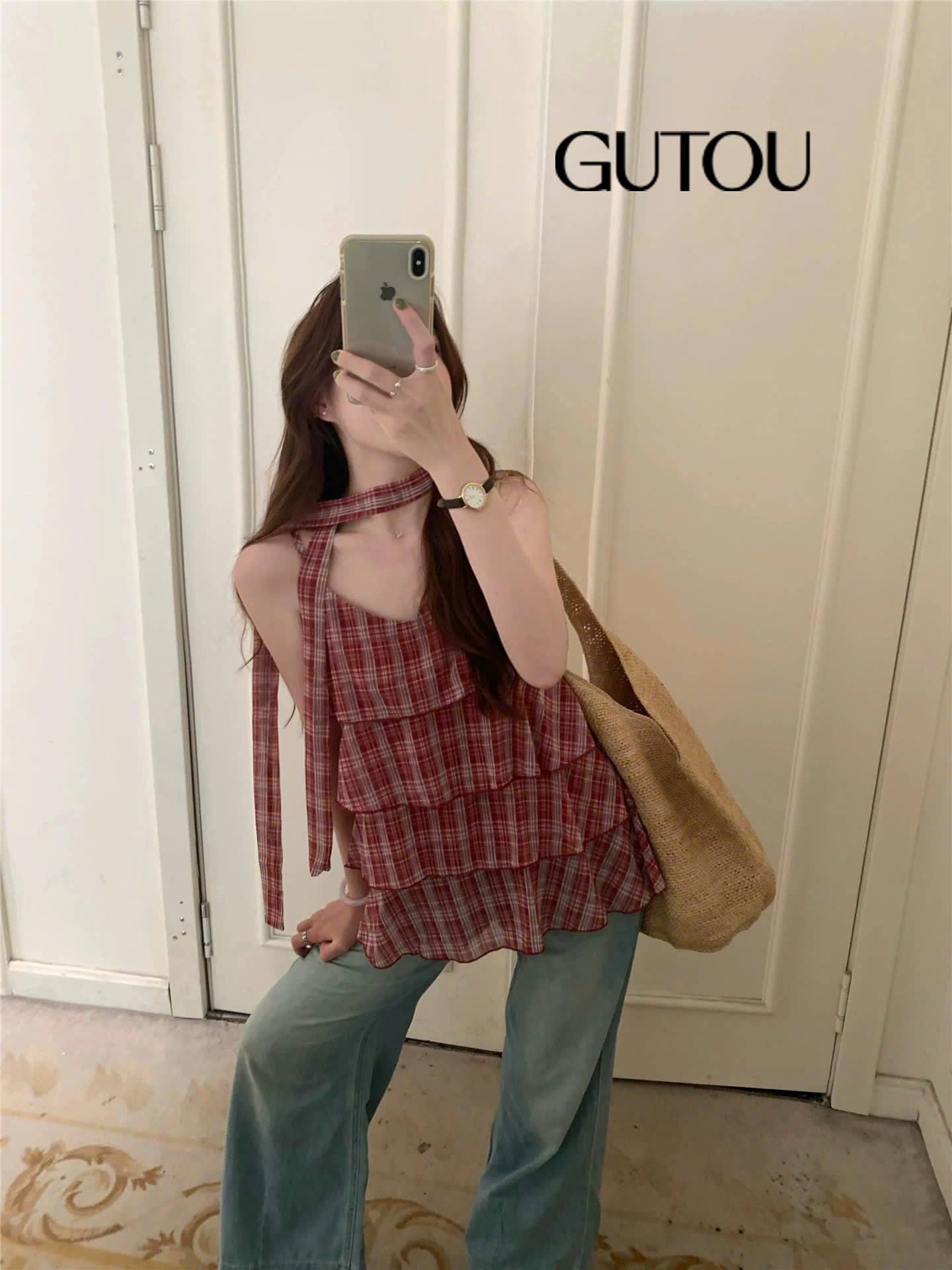 [ GUTOU ] Áo Hai Dây Tầng Cổ V Phối Khăn Choàng_thumbnail_4