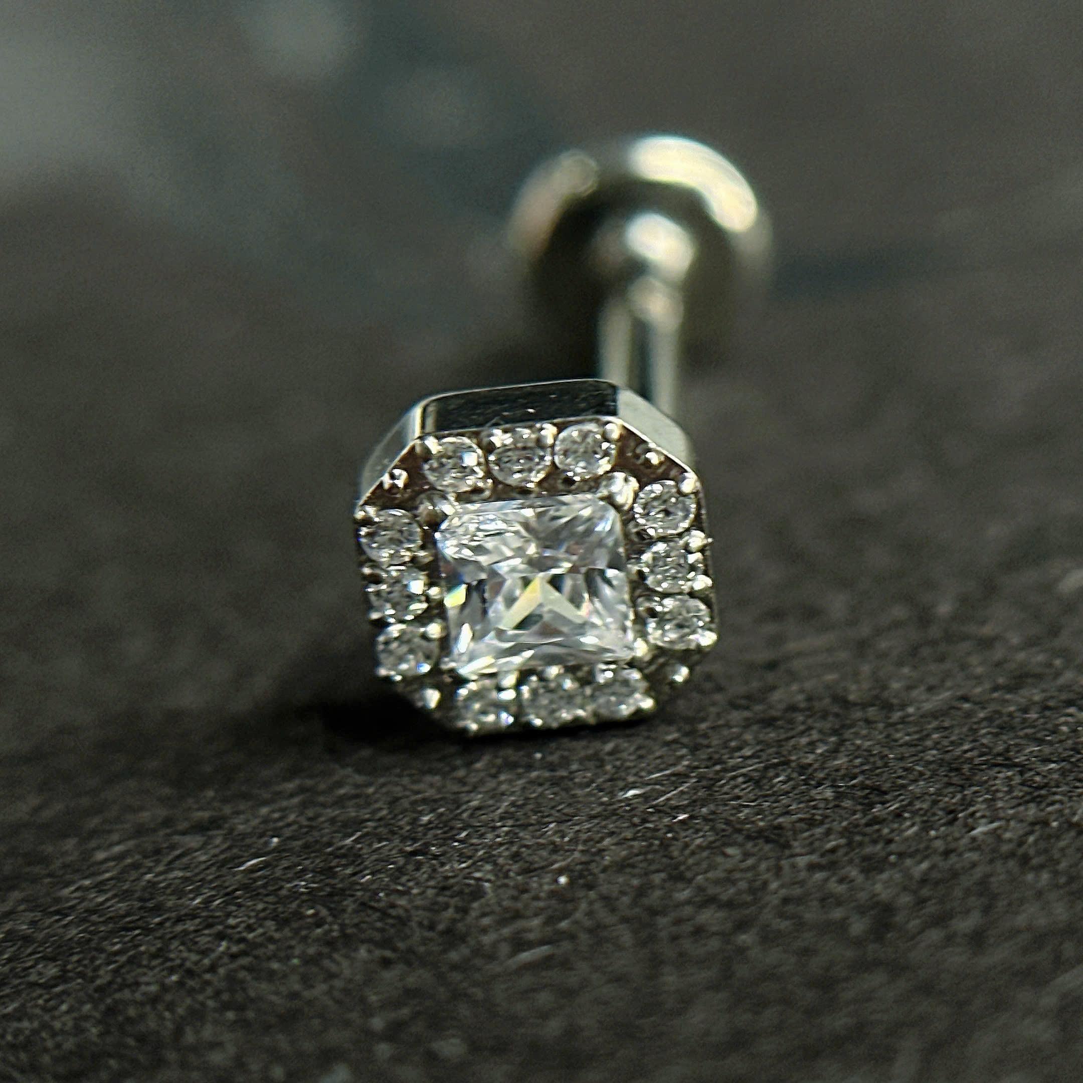 Khuyên kiểu titan full đá vuông lớn_thumbnail_2