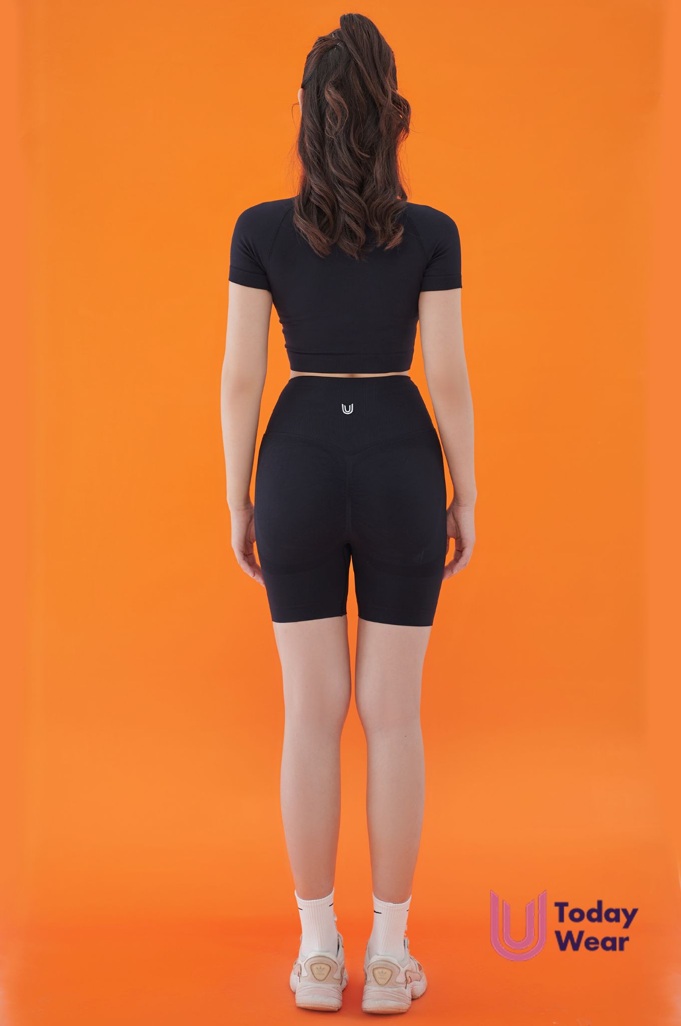 Quần tập thể thao nữ Basic Biker Short_thumbnail_0