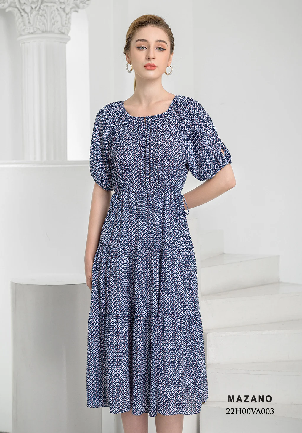 Đầm xanh họa tiết rủ tâng rút dây eo