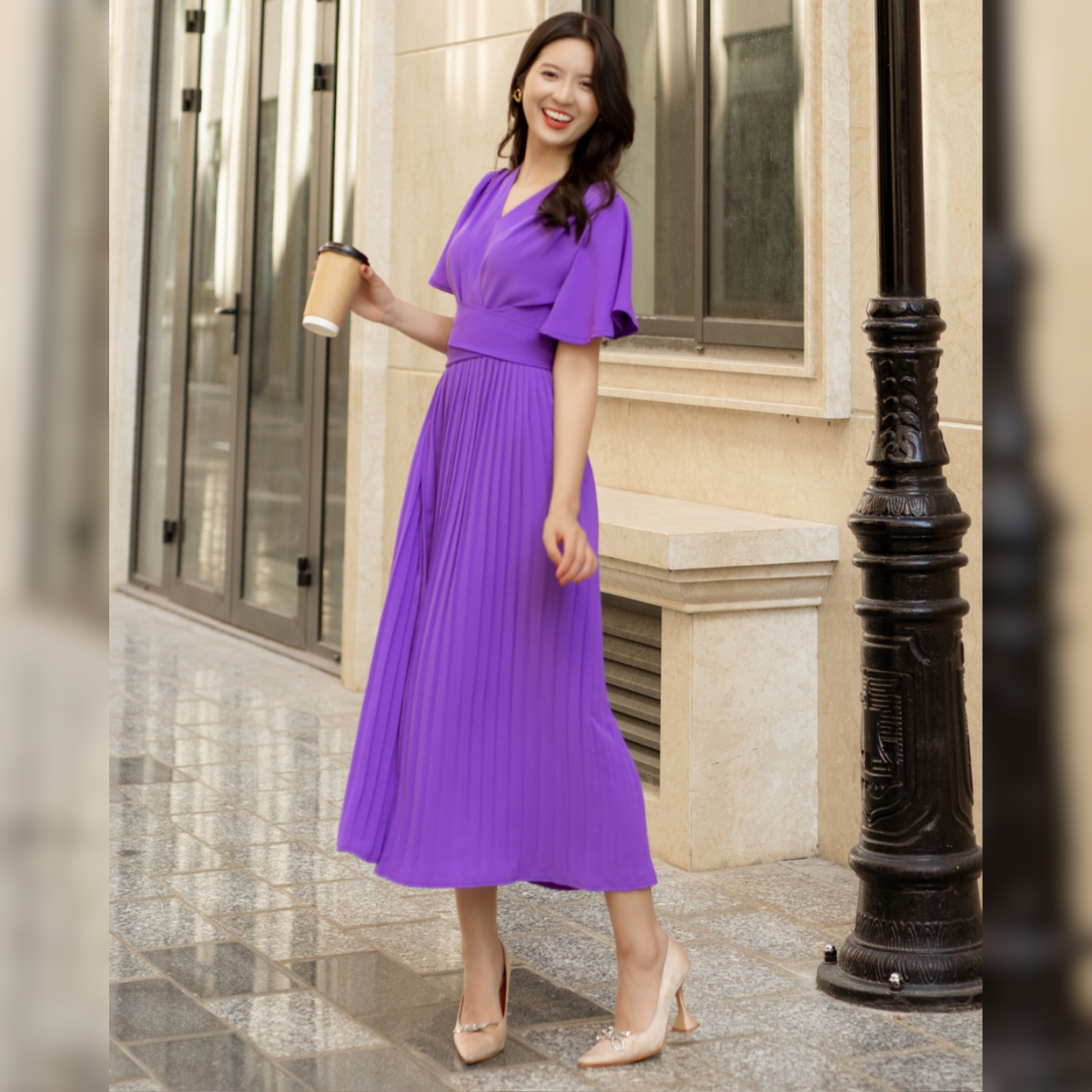 Váy xòe xếp ly cổ V tay cánh tiên_thumbnail_16