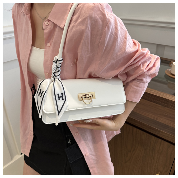 Túi Xách Tay Dáng Dài H Charm – Phong Cách Thanh Lịch_thumbnail_4