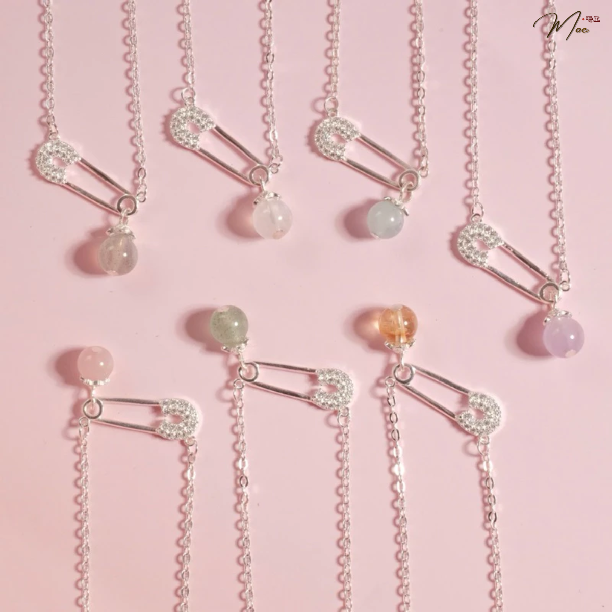 D270 - Dây chuyền safetypin nạm đá mix đá tự nhiên_thumbnail_2