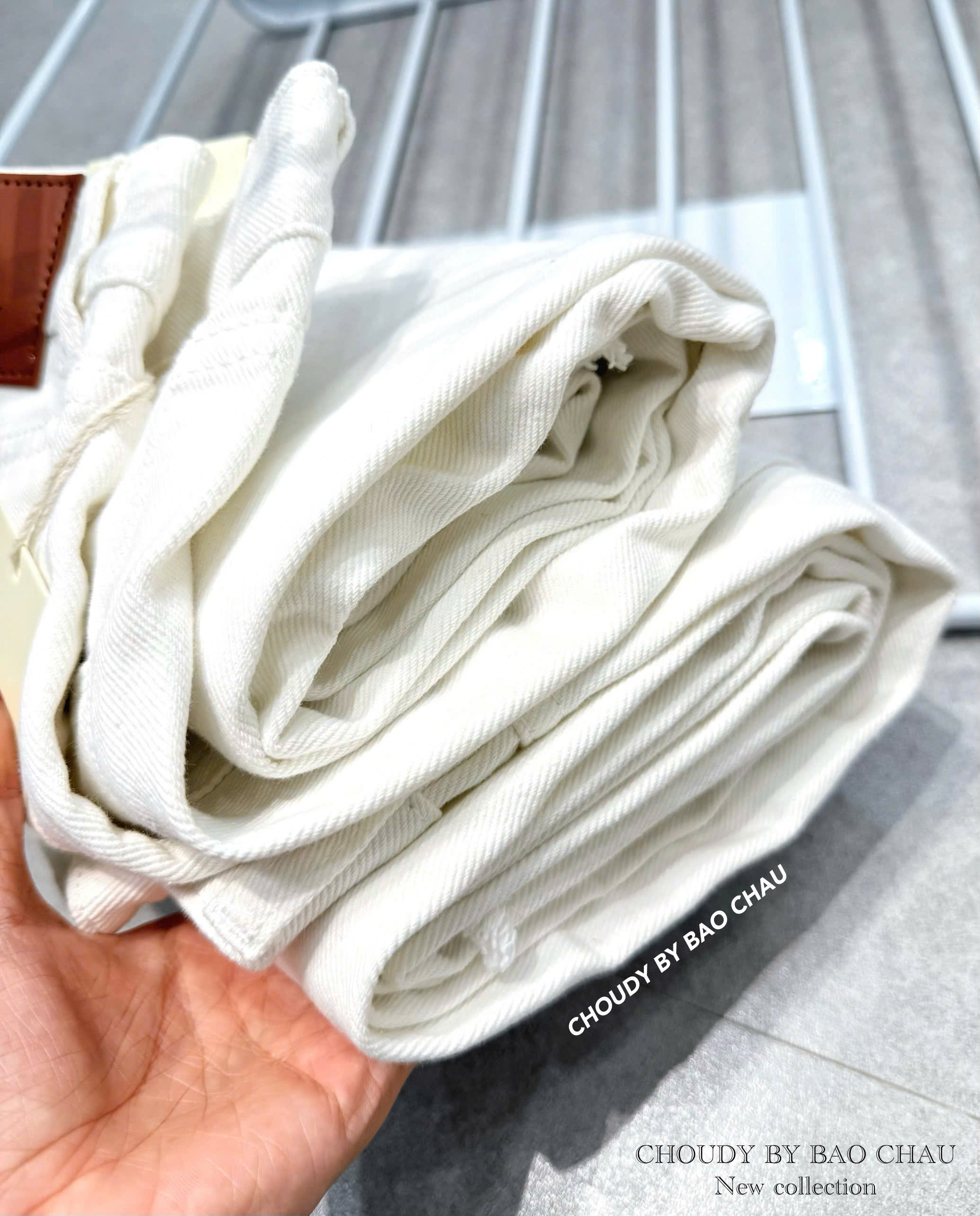 U71 QUẦN JEAN SUÔNG TRẮNG_thumbnail_2