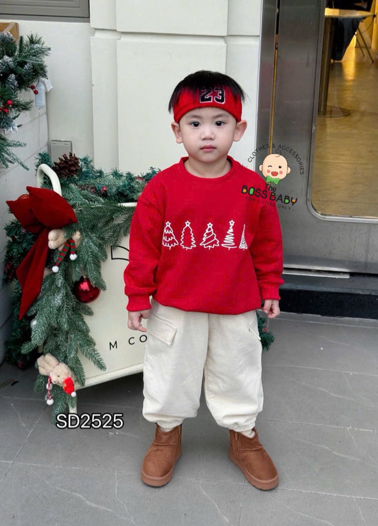 Áo dài đỏ kem cây thông