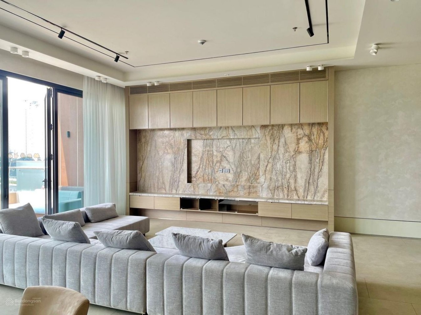 CHUYỂN NHƯỢNG 𝐇𝐀̀𝐍𝐆 Đ𝐎̣̂𝐂 𝐋𝐀̣_𝐏𝐎𝐎𝐋 𝐕𝐈𝐋𝐋𝐀 𝐯𝐢𝐞𝐰 𝐒𝐎̂𝐍𝐆 𝐕𝐈̃𝐍𝐇 𝐕𝐈𝐄̂̃𝐍_𝐓𝐇𝐄 𝐑𝐈𝐕𝐄𝐑 𝐓𝐇𝐔̉ 𝐓𝐇𝐈𝐄̂𝐌_thumbnail_5