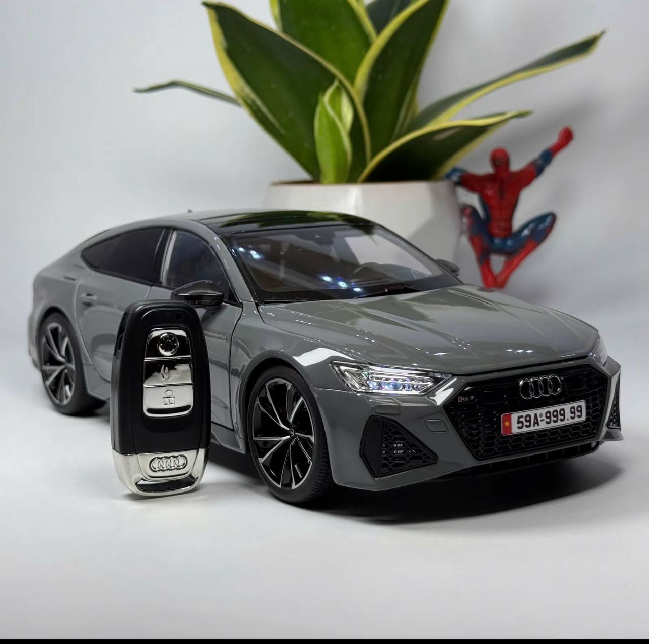 MH Audi RS7 1/18_thumbnail_2