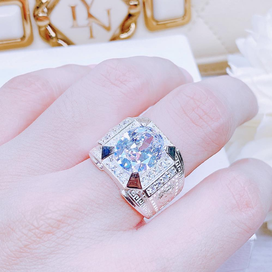 NN44 - Nhẫn nam đá chủ bo viền