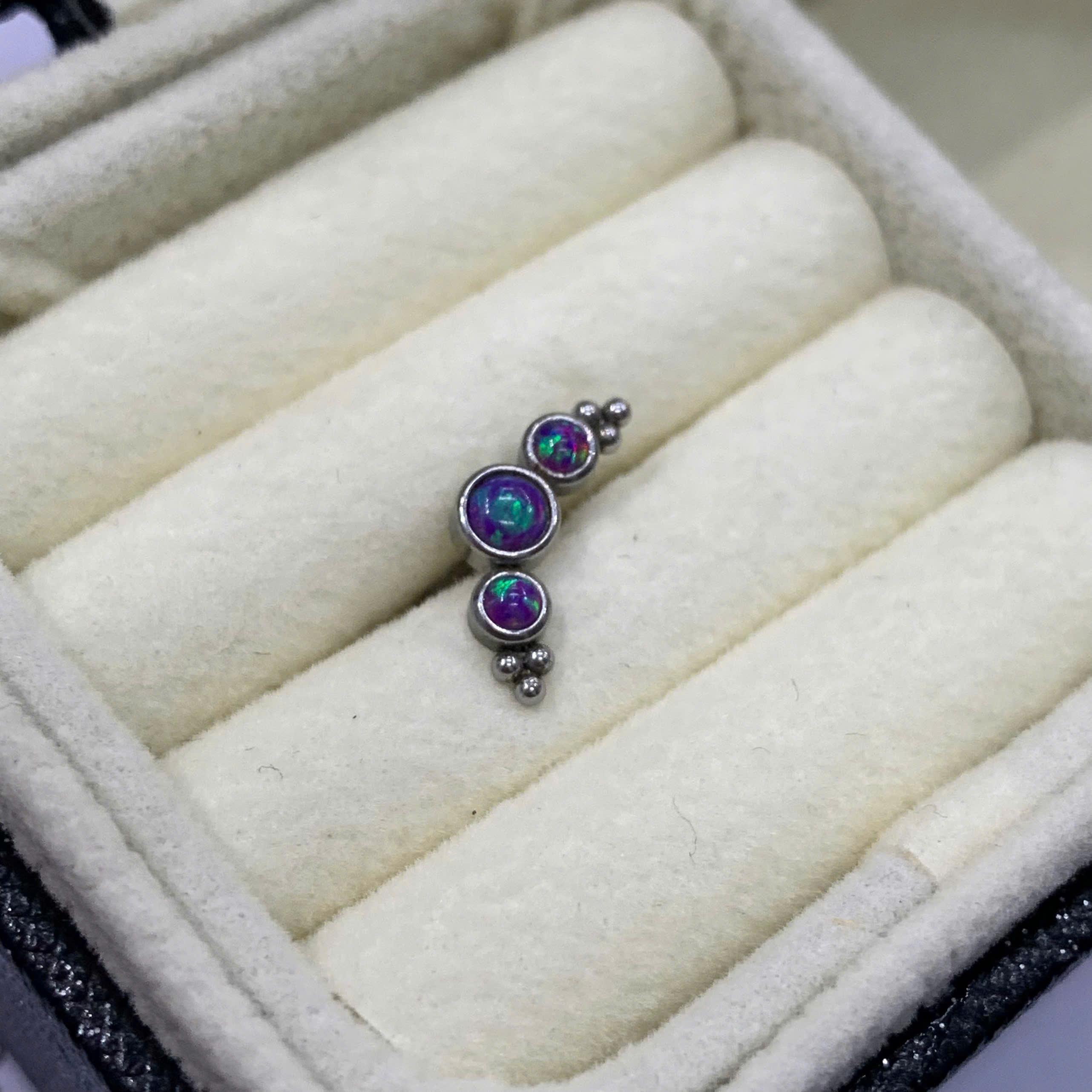 Khuyên kiểu 3 đá opal._thumbnail_1