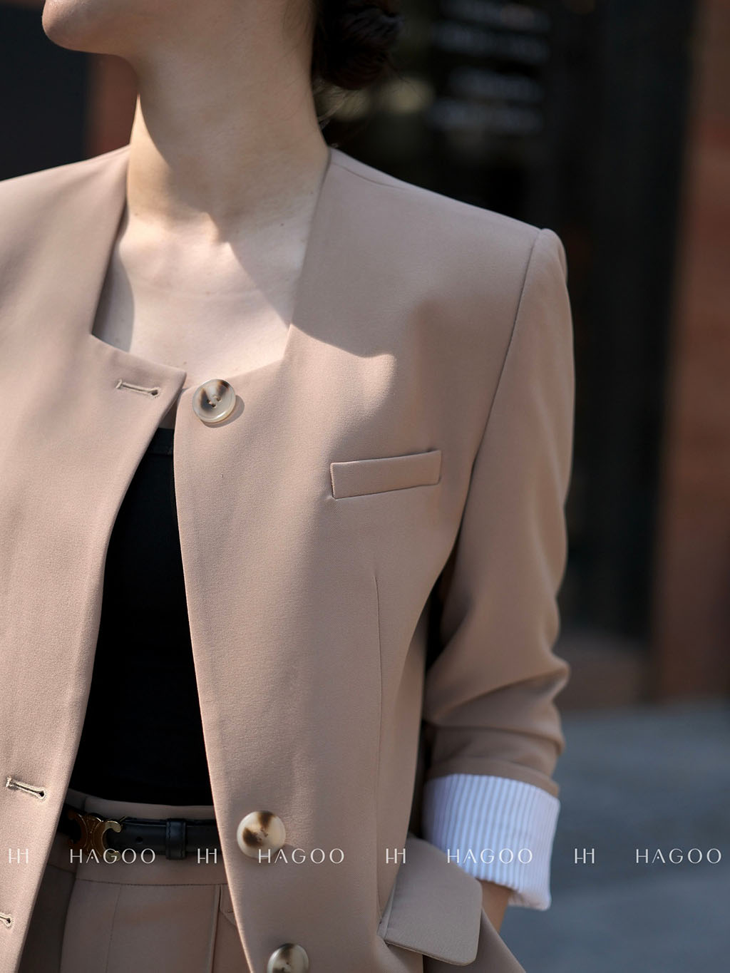 Blazer cổ U vuông phối đáp tay HAGOO_thumbnail_6