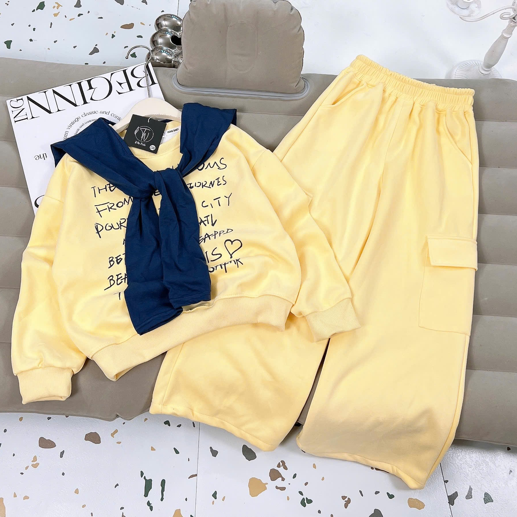 [J3] Bộ nỉ kèm khăn nhiều chữ