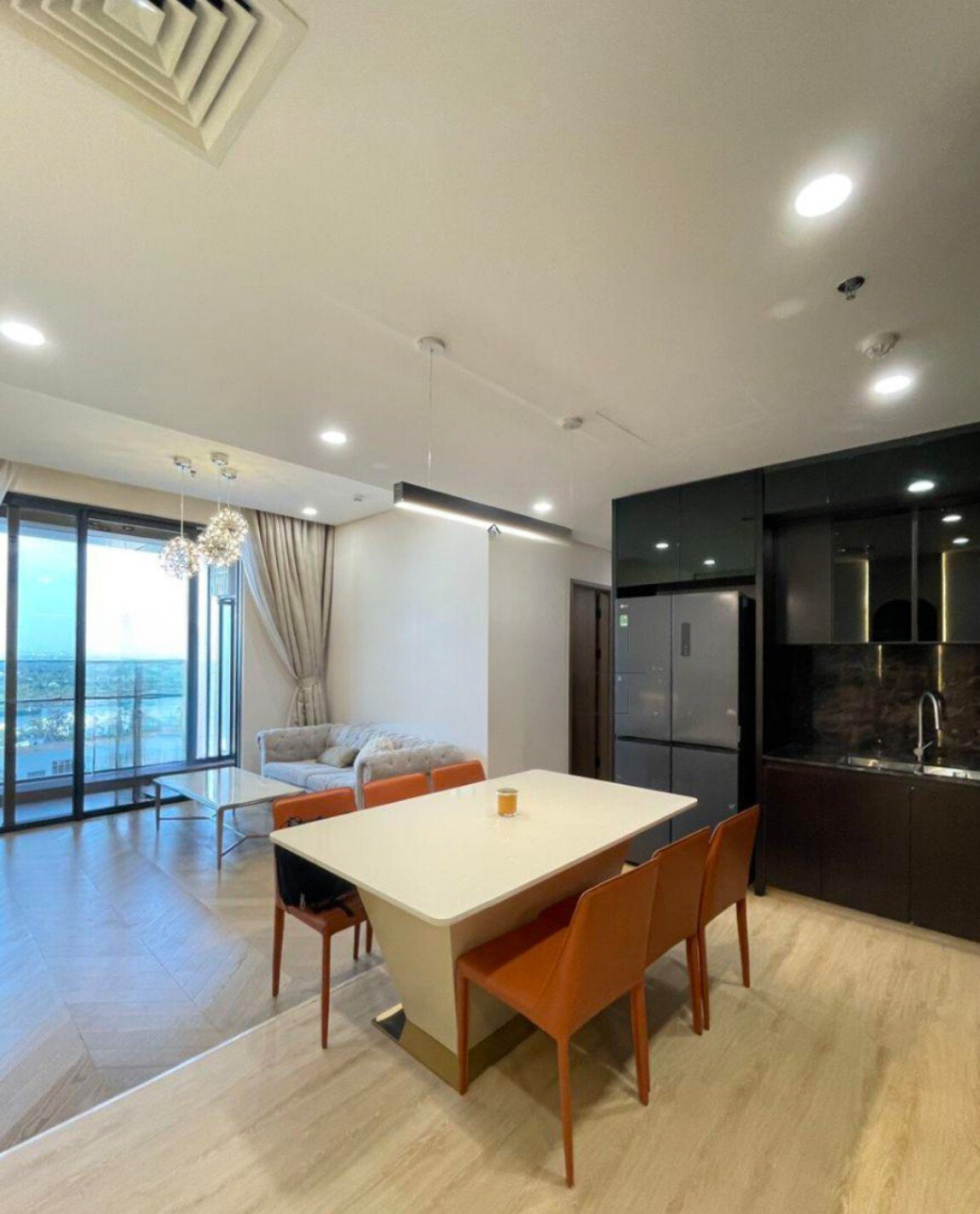 Gía rẻ 100% - Tổng hợp giỏ hàng căn 3PN, dt lớn ban công thoáng full nội thất hiện đại