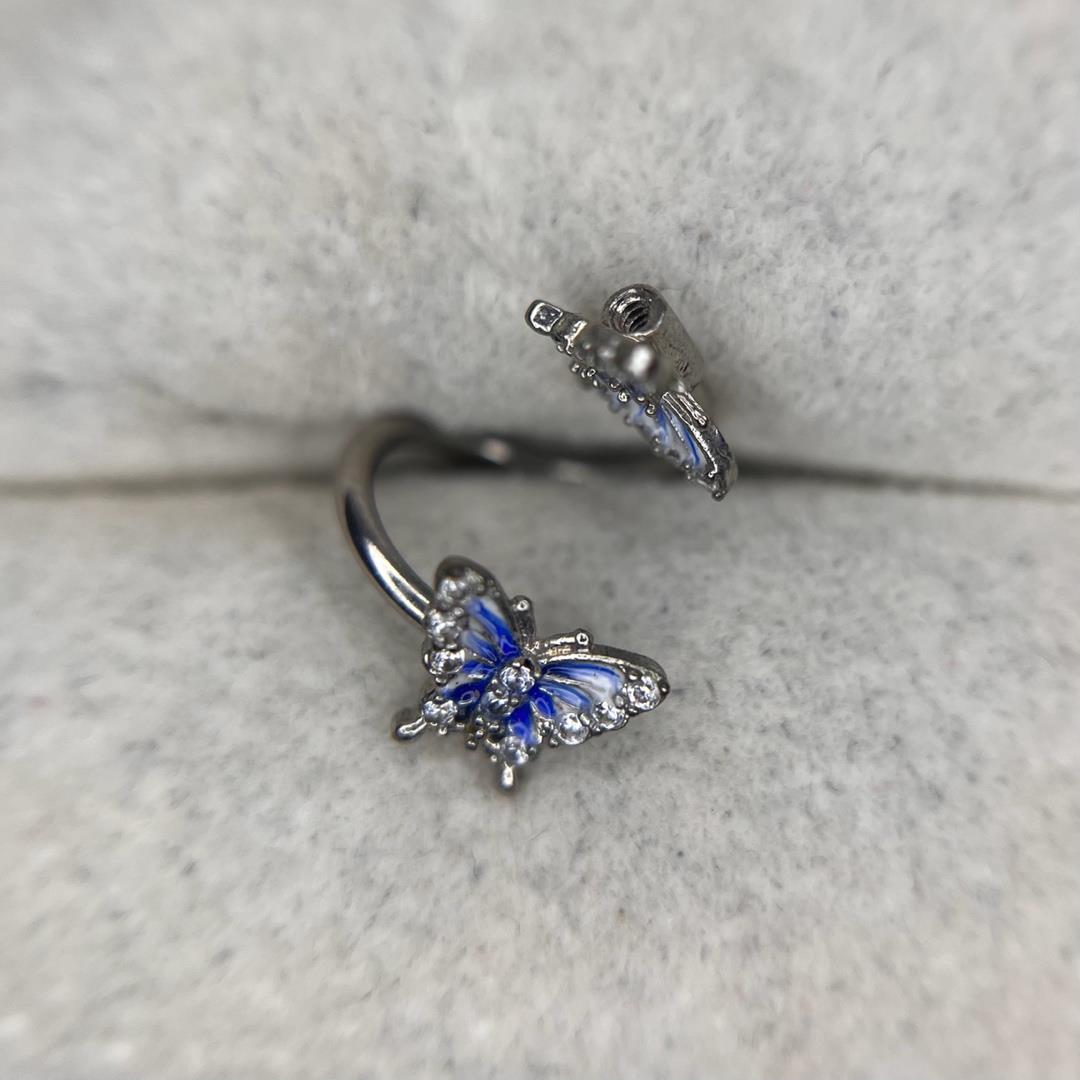 Vòng bướm xanh nhạt._thumbnail_1