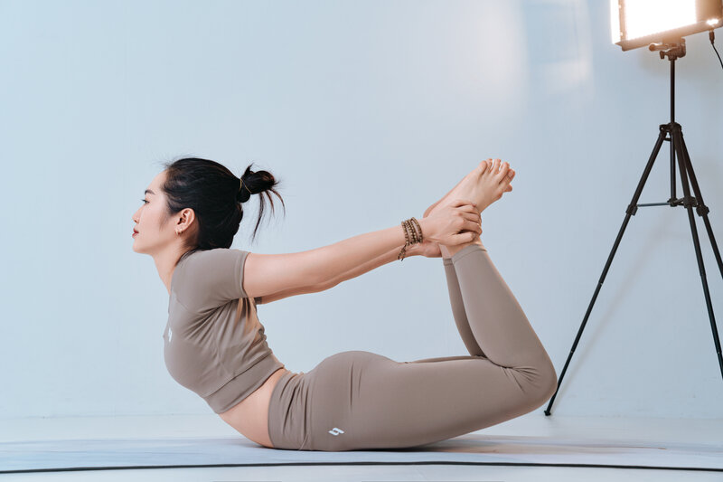 Những tư thế yoga đẹp có tạo hình đơn giản
