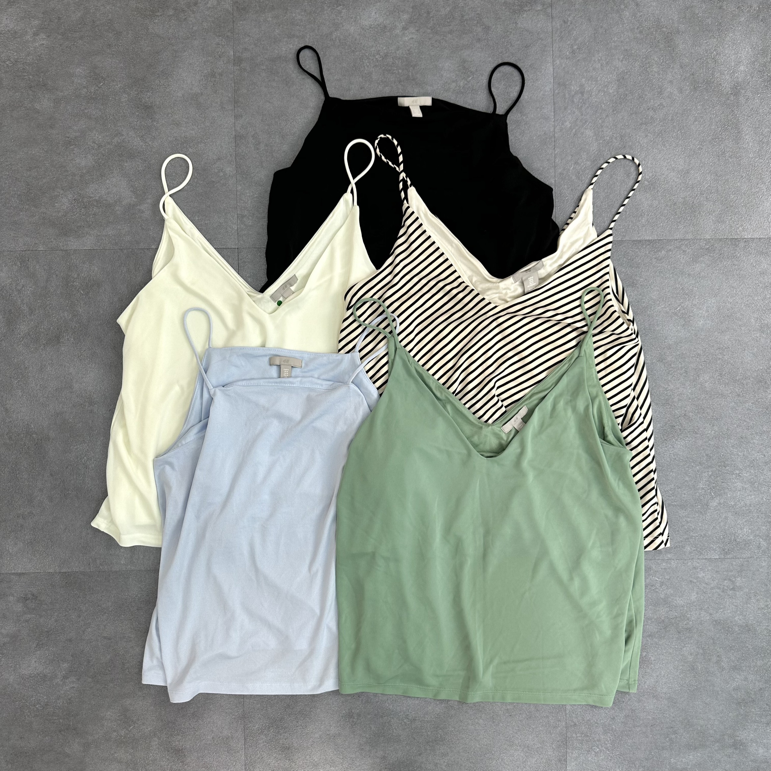 A467 AO NU HAI DAY SET 2C