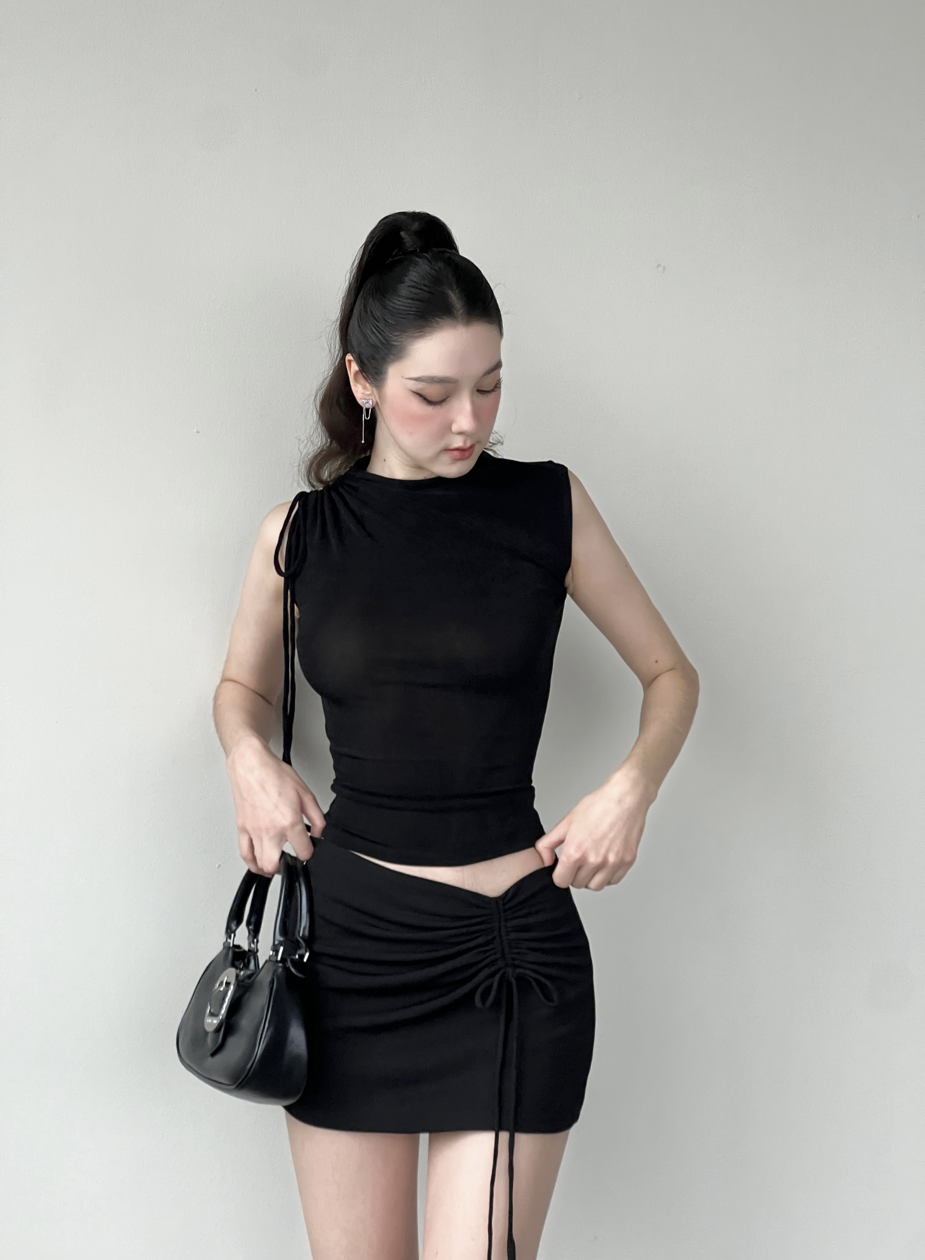 Áo rút nhún vai_thumbnail_3