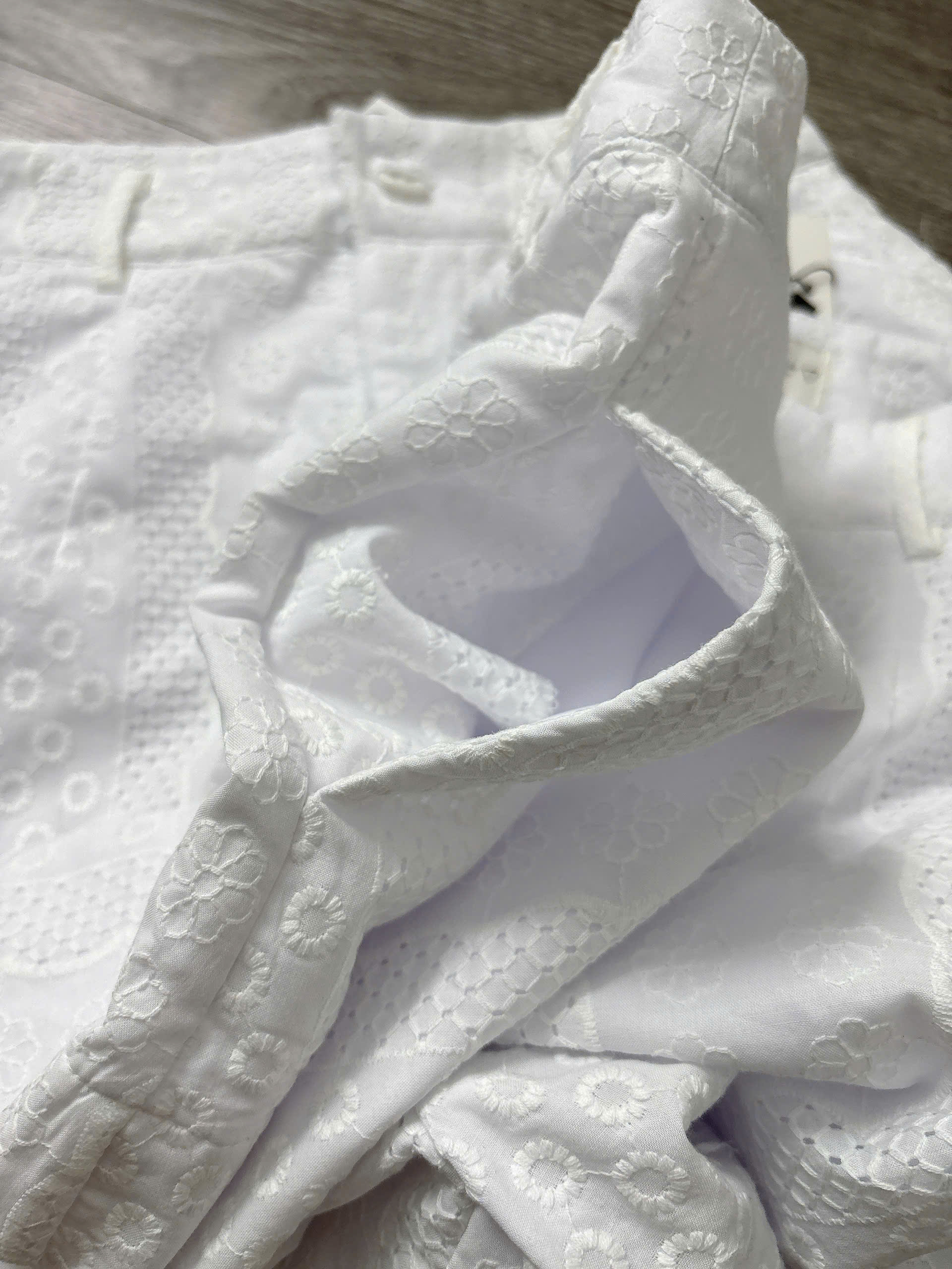 H99 QUẦN SHORT TRẮNG THÊU HOA_thumbnail_5