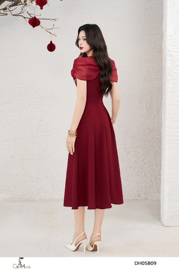 Đầm xòe đỏ mận cổ tròn phối tơ đính nơ
