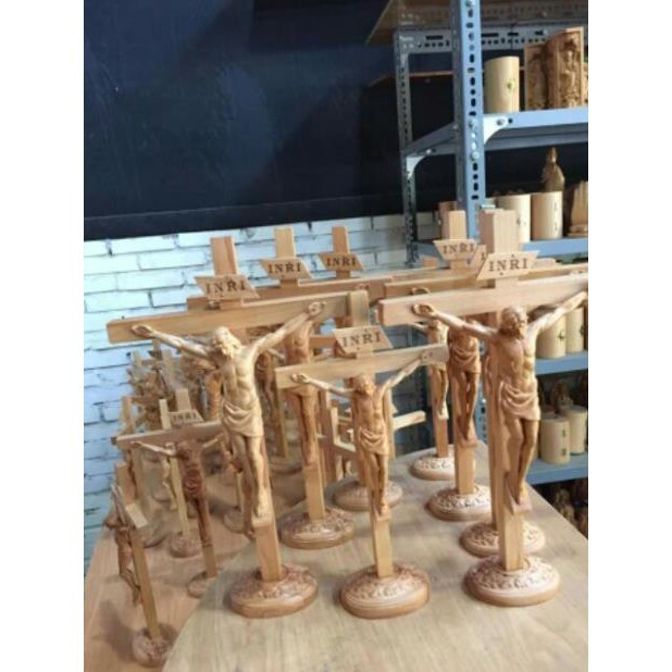 Thánh giá Tượng Chúa chịu nạn có đế để bàn gỗ Beech cao 35cm 45cm 50cm 65cm_thumbnail_2