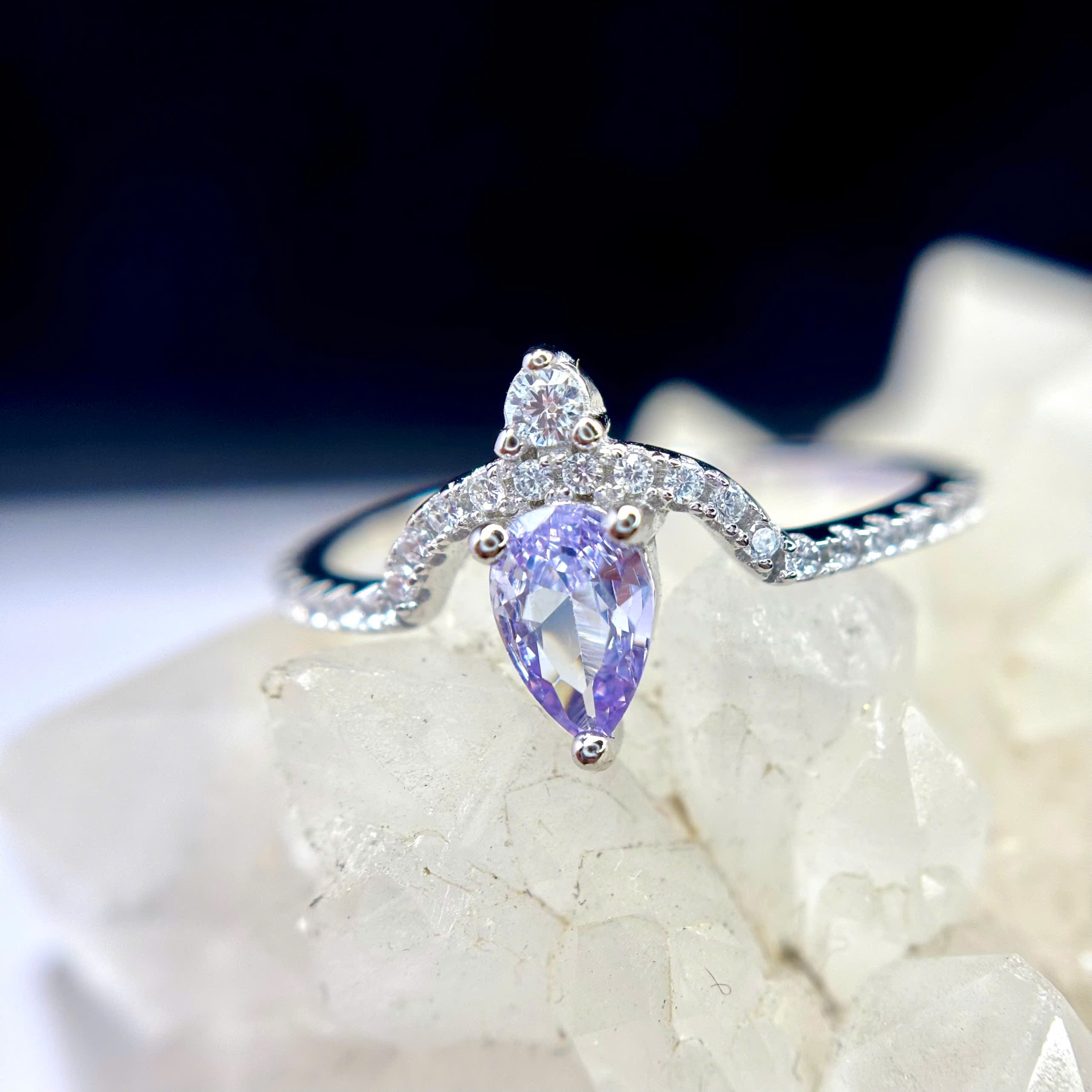 Nhẫn bạc xi bạch kim đá tím đai sóng size 6_thumbnail_2