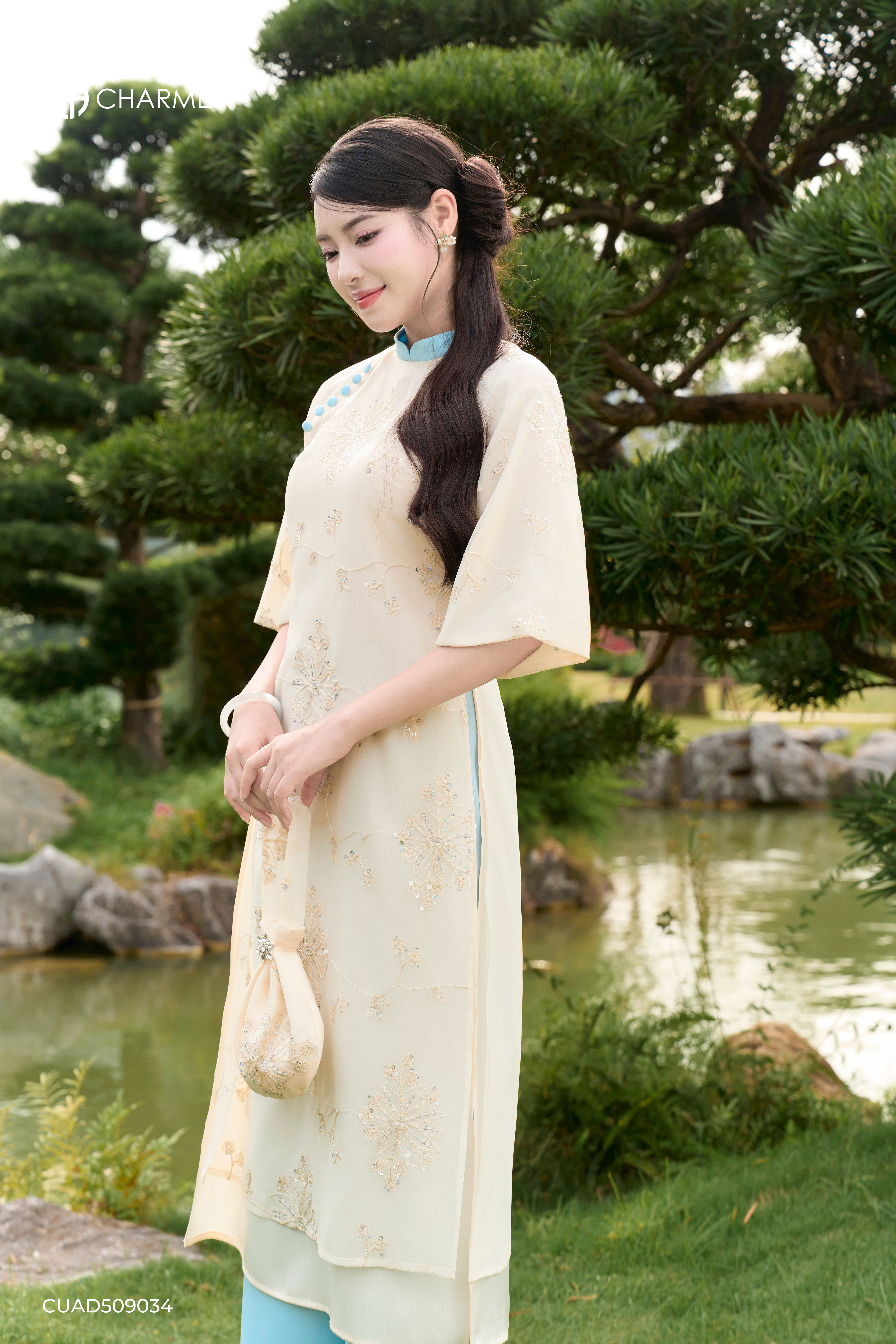 Áo dài thêu kim sa cúc chéo_thumbnail_3