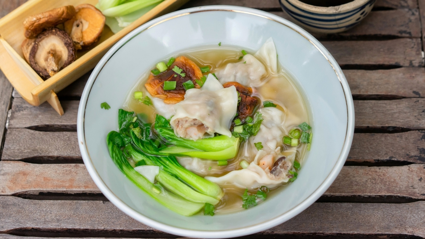 Sủi Cảo Tôm Thịt Bếp Nhà Hạnh: Trải Nghiệm Món Ngon Chuẩn Vị, Tiện Lợi Ngay Tại Nhà