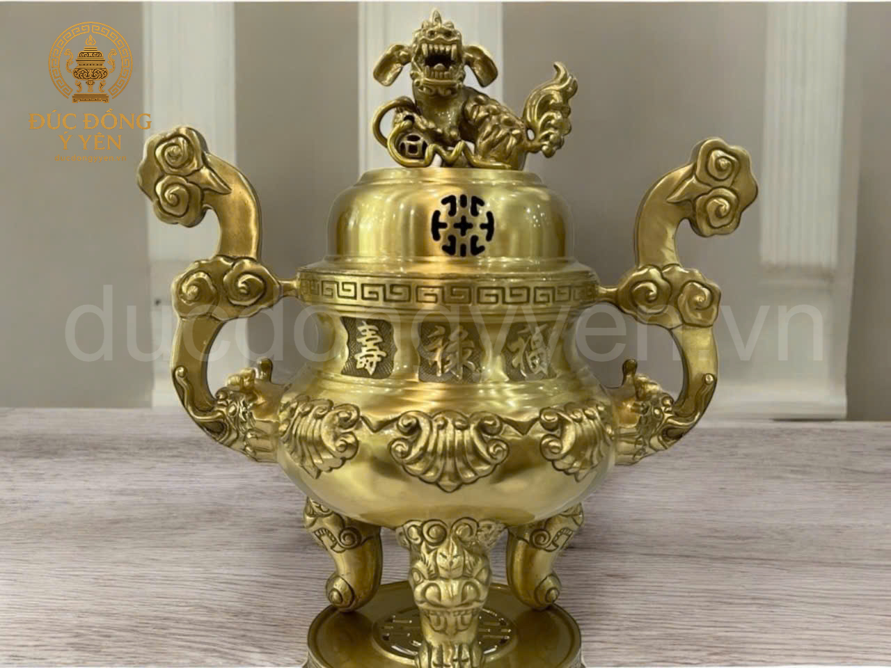 Bộ đỉnh thờ ngũ sự hoa văn sòi đúc đồng vàng thau_thumbnail_1