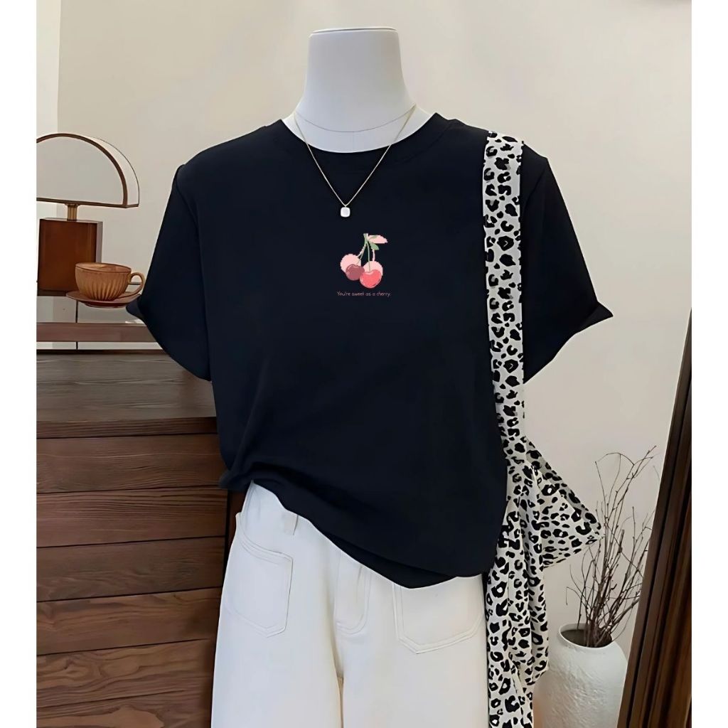 [Form Rộng] Áo phông nữ 𝐋𝐎𝐙𝐀 màu đen in hình chất liệu cotton co giãn 4 chiều - Mã G0271_thumbnail_2