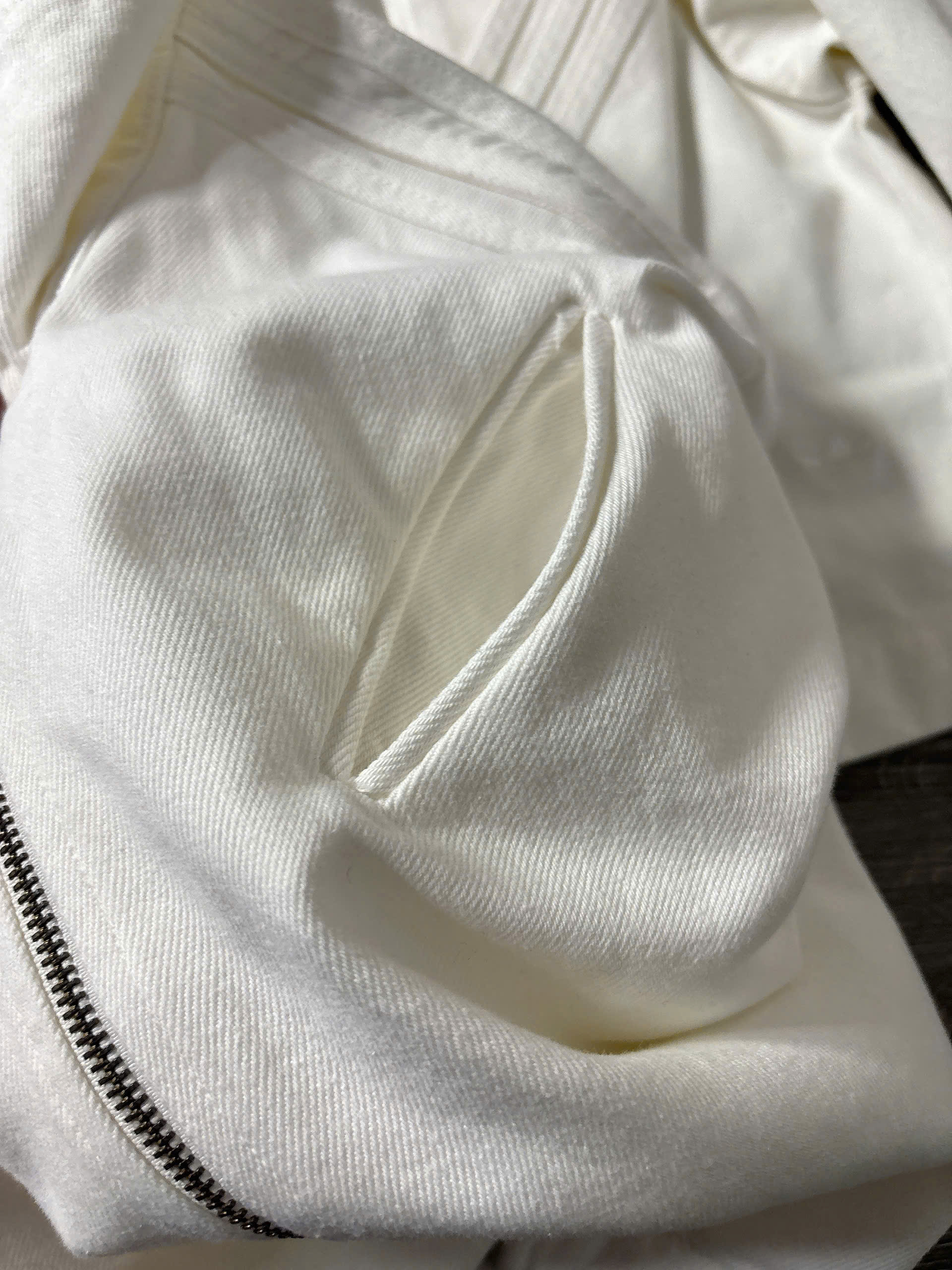 A10 ÁO KHOÁC JEAN TRẮNG_thumbnail_10