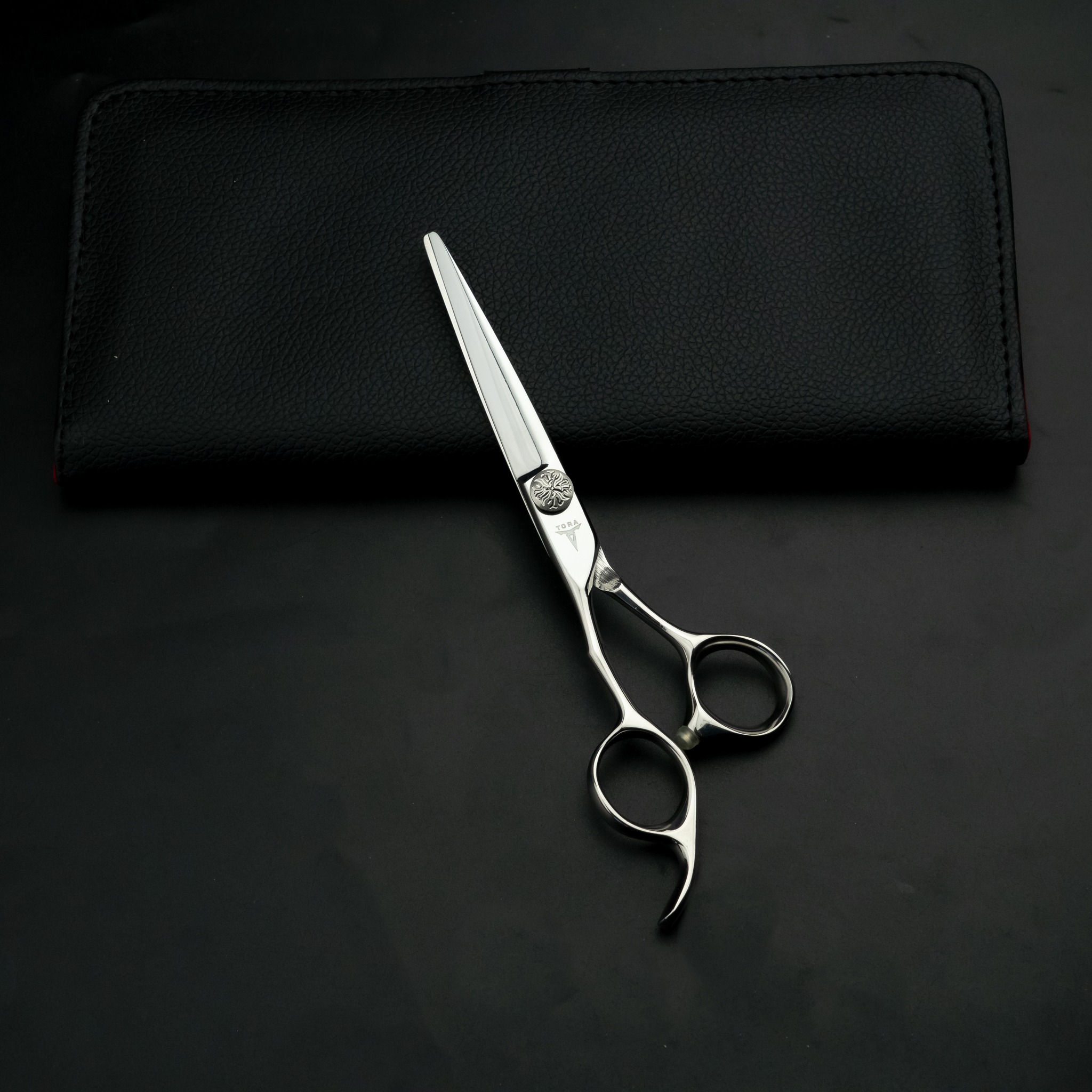 kéo cắt tóc tay trái Tora NB-360L