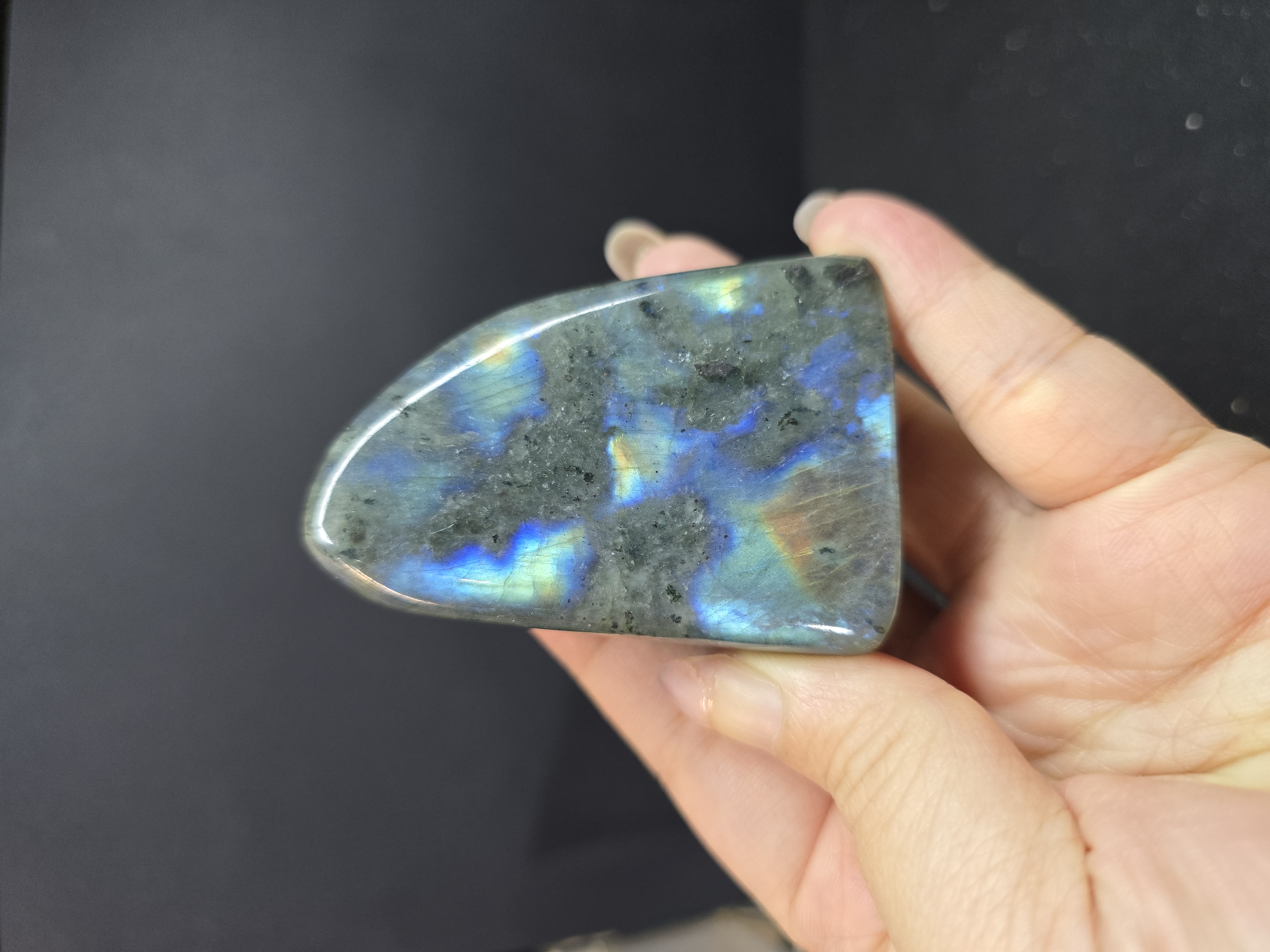 Labradorite / Đá Xà Cừ / Hắc Nguyệt Quang Ánh Vàng Cam Xanh Dạng Freeform Để Bàn_thumbnail_4