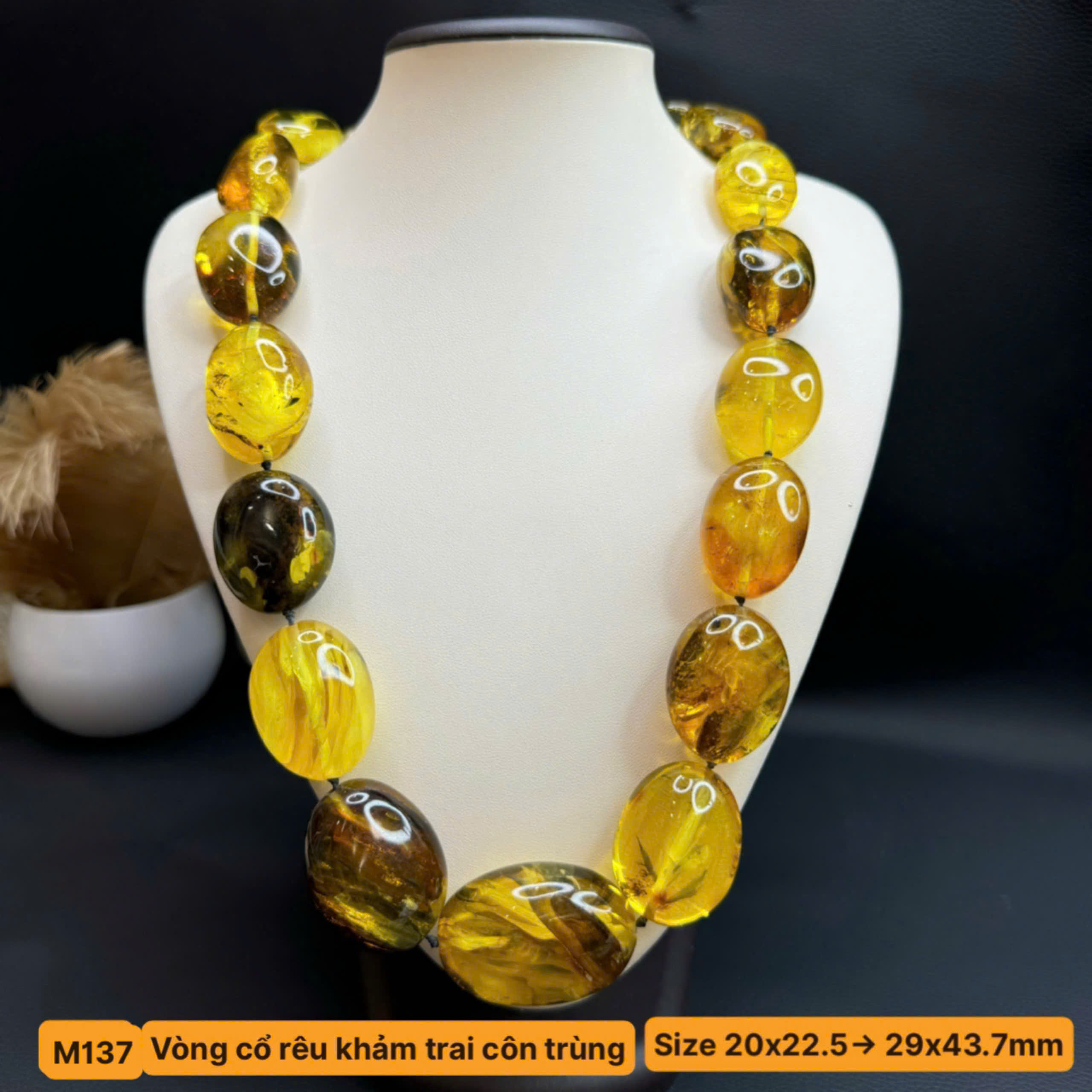 Vòng Cổ Rêu Khảm Trai Côn Trùng - M137