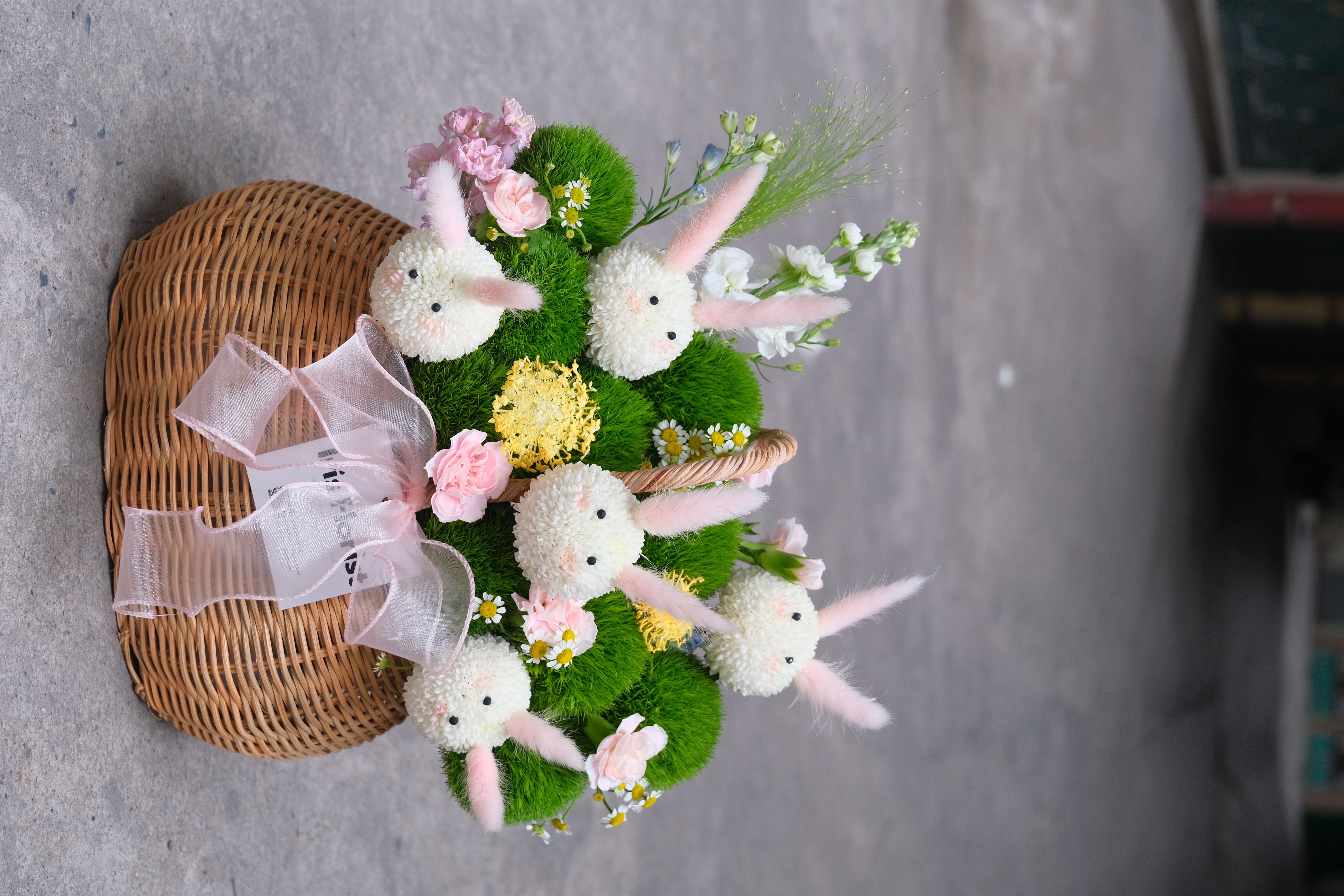 Giỏ Hoa Vườn Thỏ con