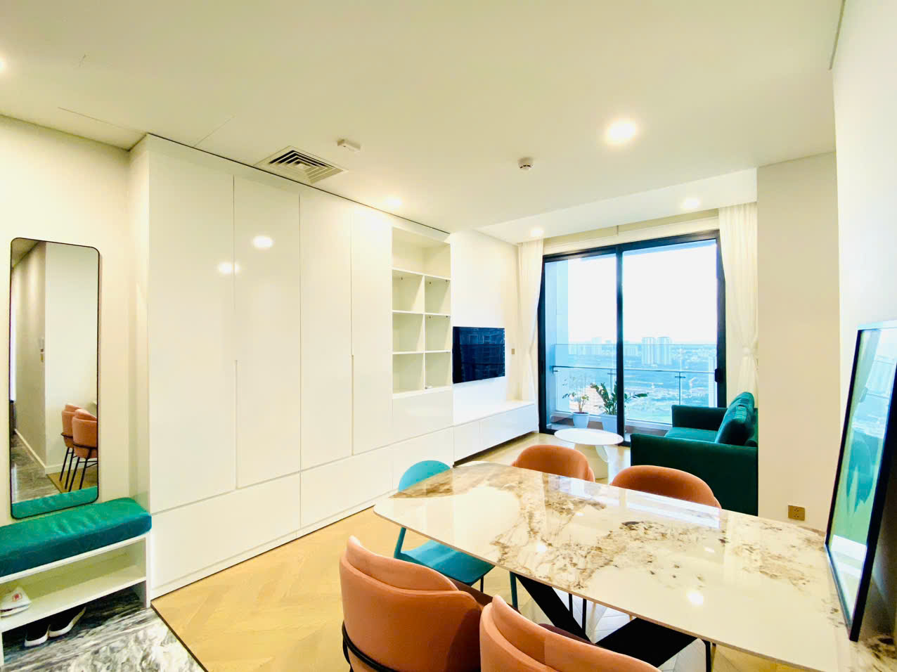 Chốt thuê nhanh căn 2PN nội thất chuẩn xịn, ban công rộng thoáng tại Lumiere Riverside_thumbnail_4