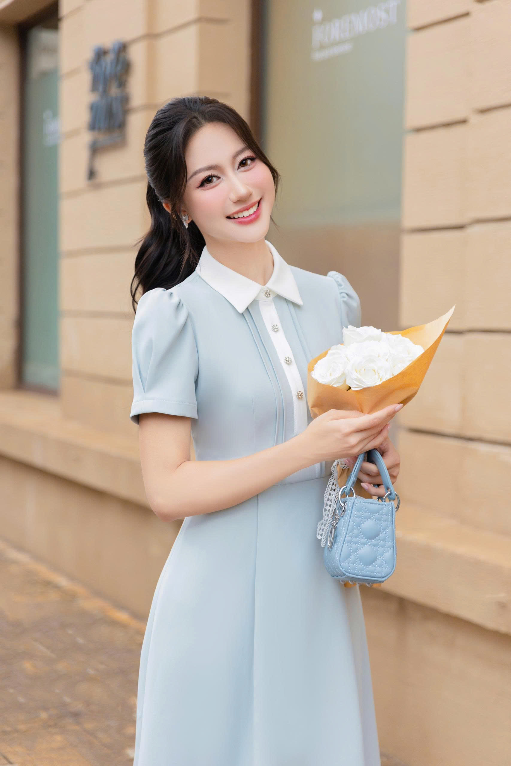 Váy cổ đức ly ngực_thumbnail_2