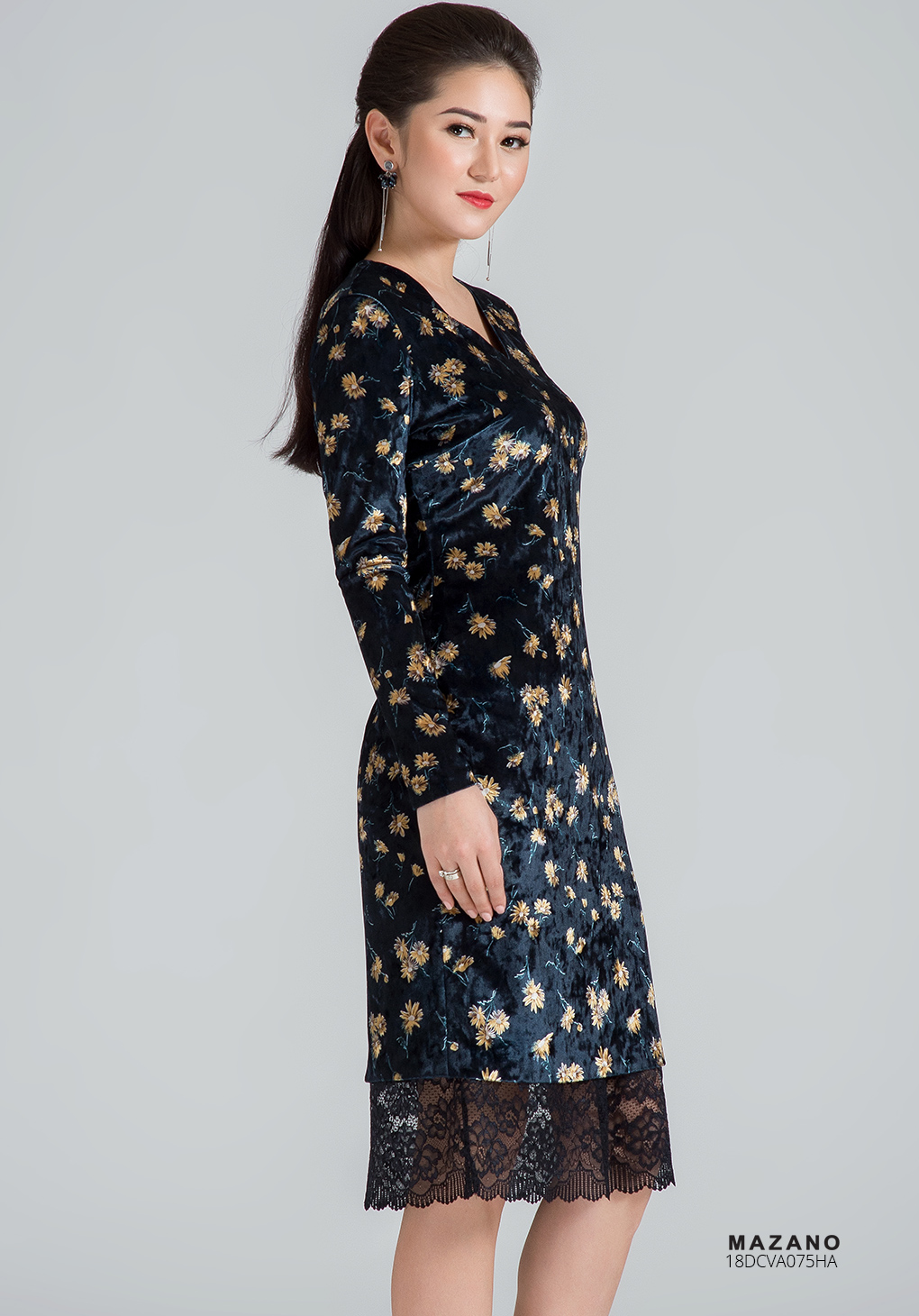 Váy nhung họa tiết phối ren_thumbnail_1