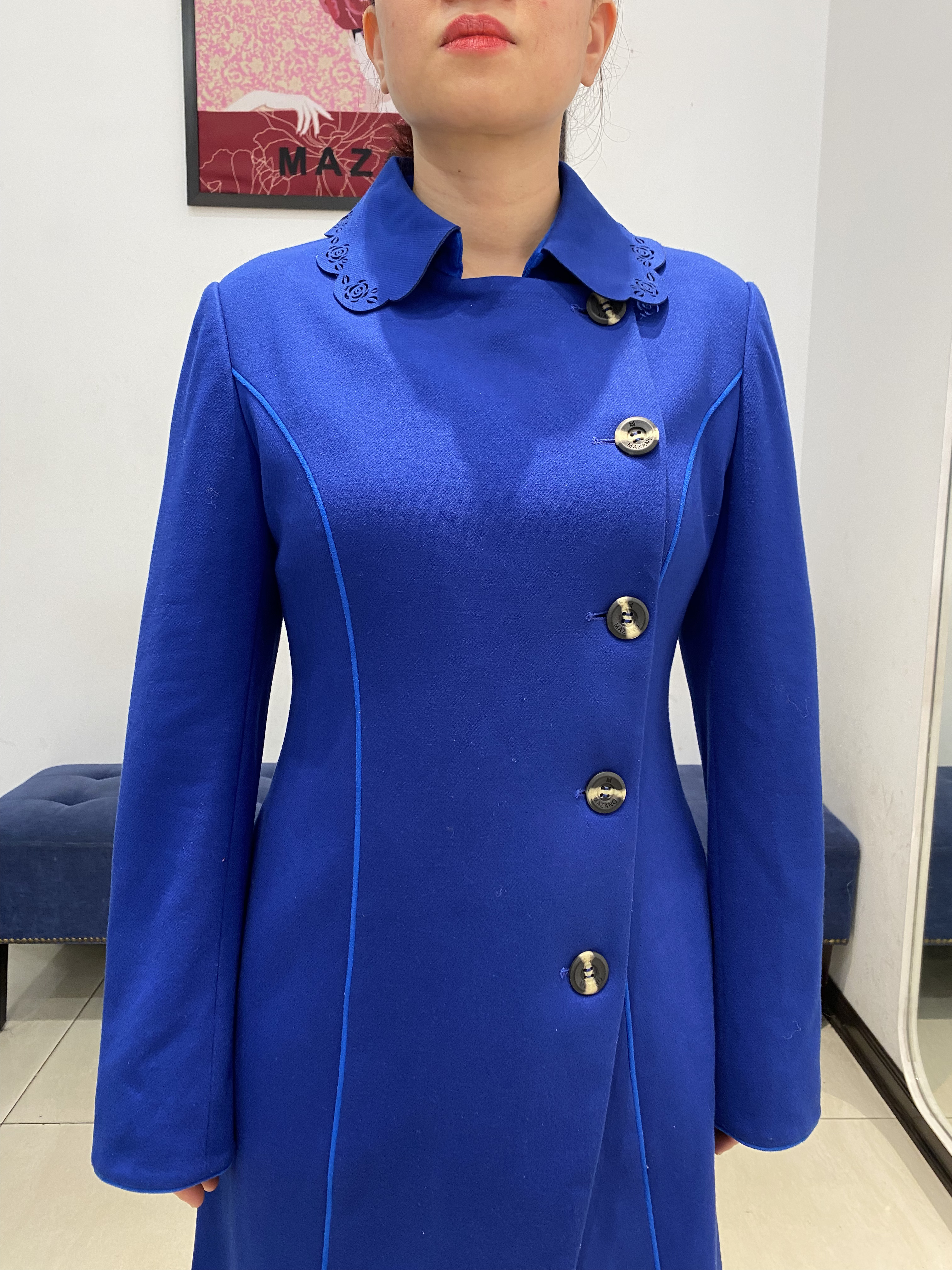 Măng tô xanh dài tay