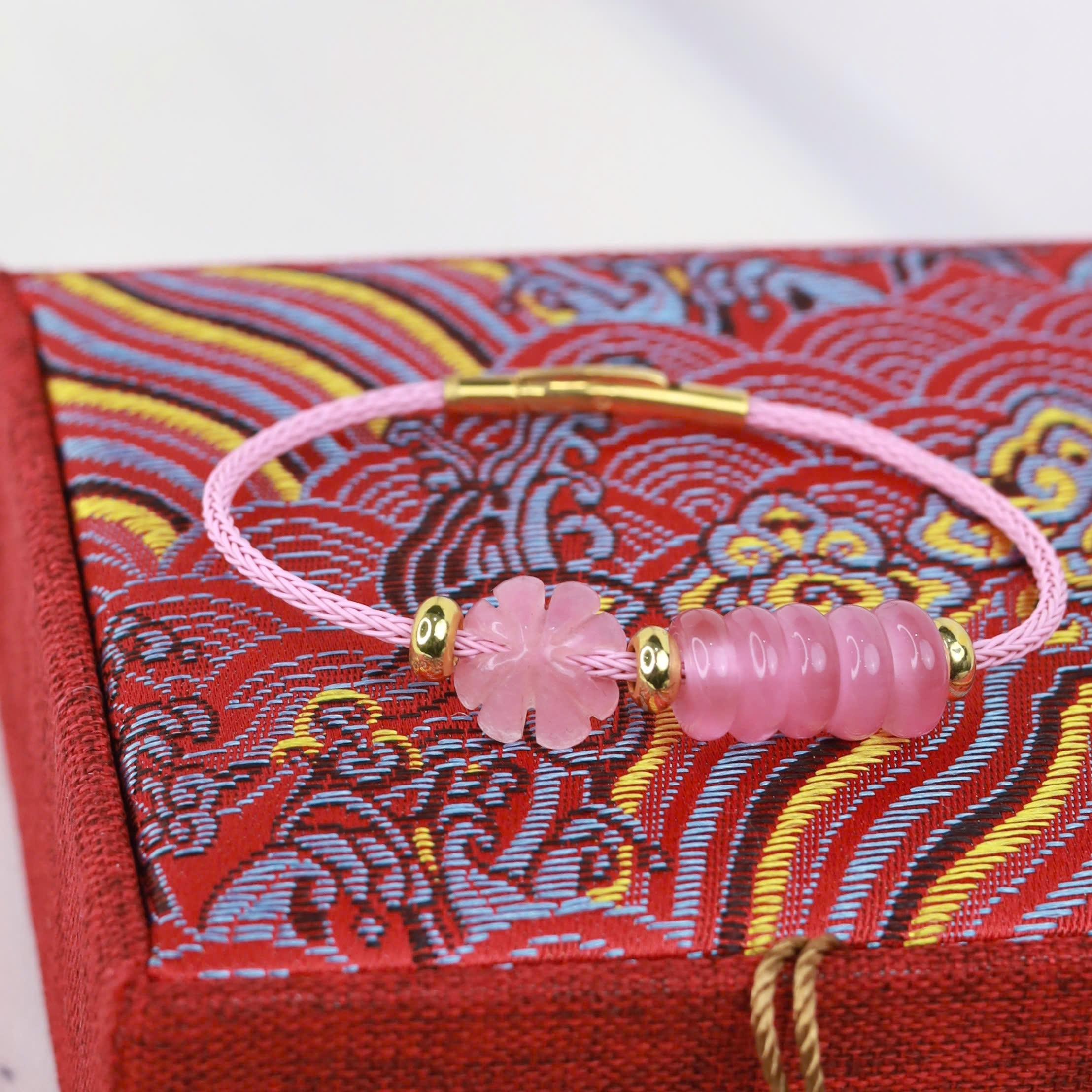 Vòng tay thạch anh hồng cỏ 4 lá mix ngũ điếu