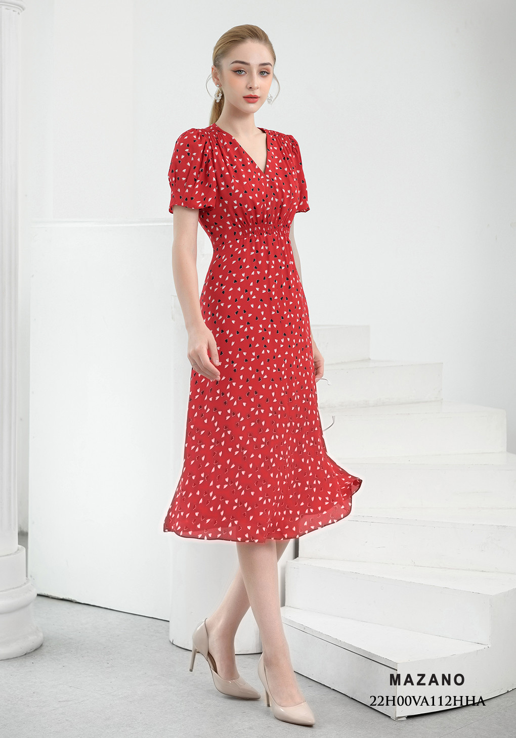 Đầm đỏ họa tiết tay bồng cổ tim_thumbnail_2
